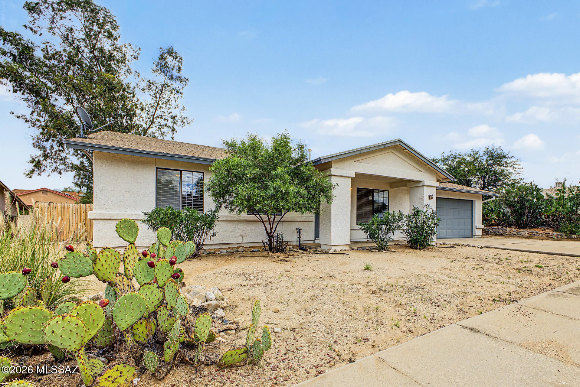 Country Hollow (1-39) - Residential