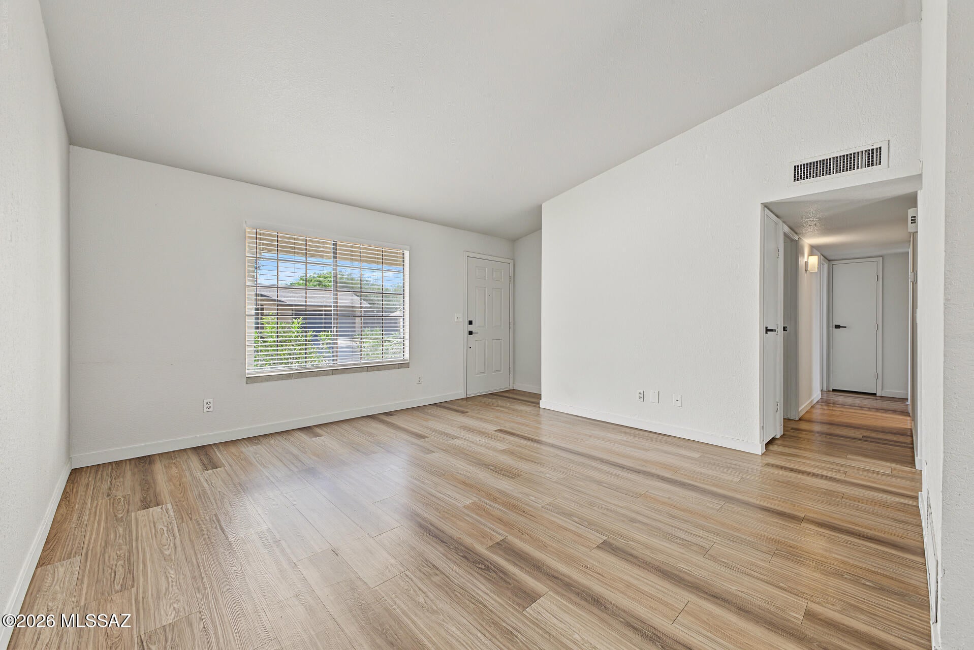 Country Hollow (1-39) - Residential