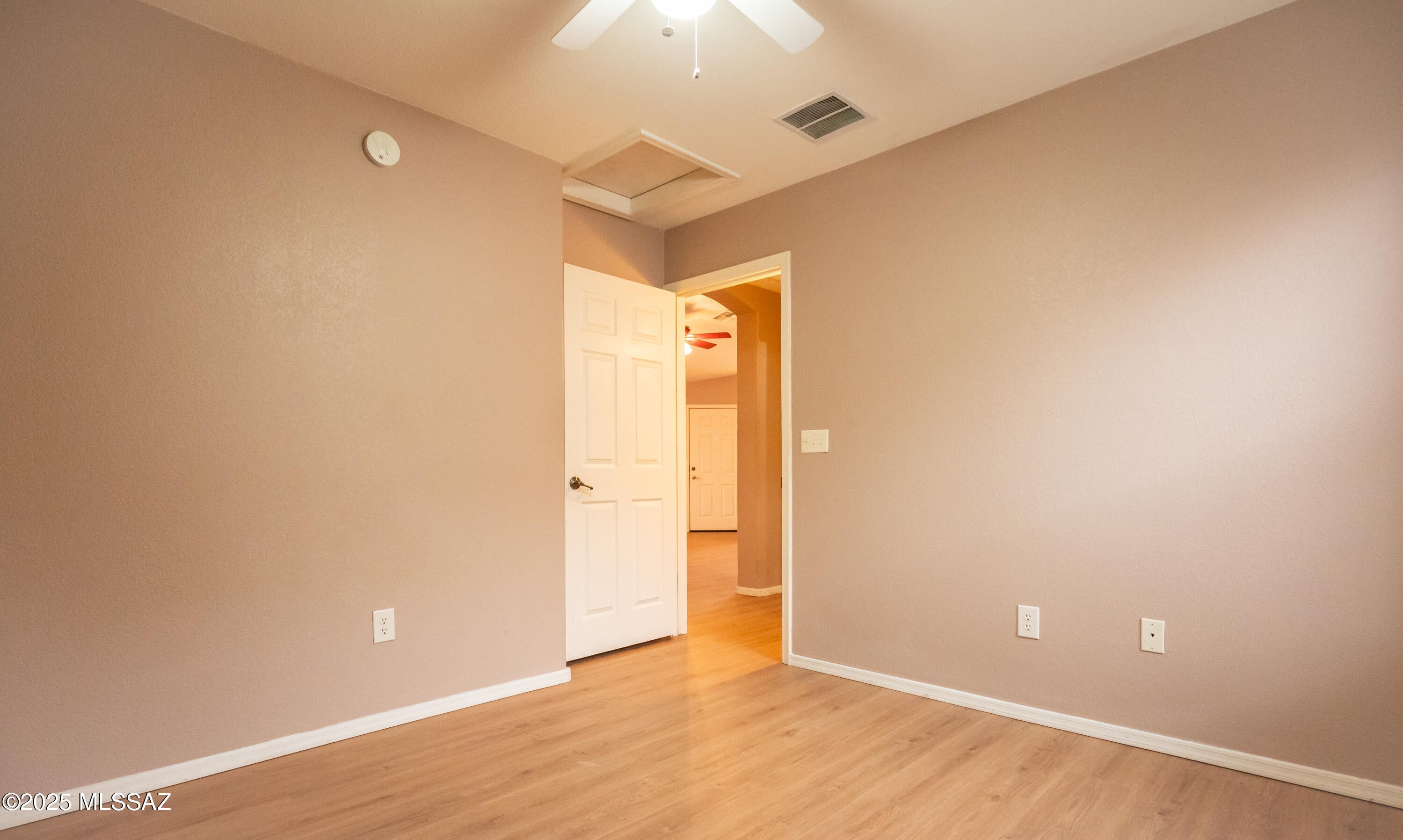 Rancho Del Lago (608-1030) - Residential Lease