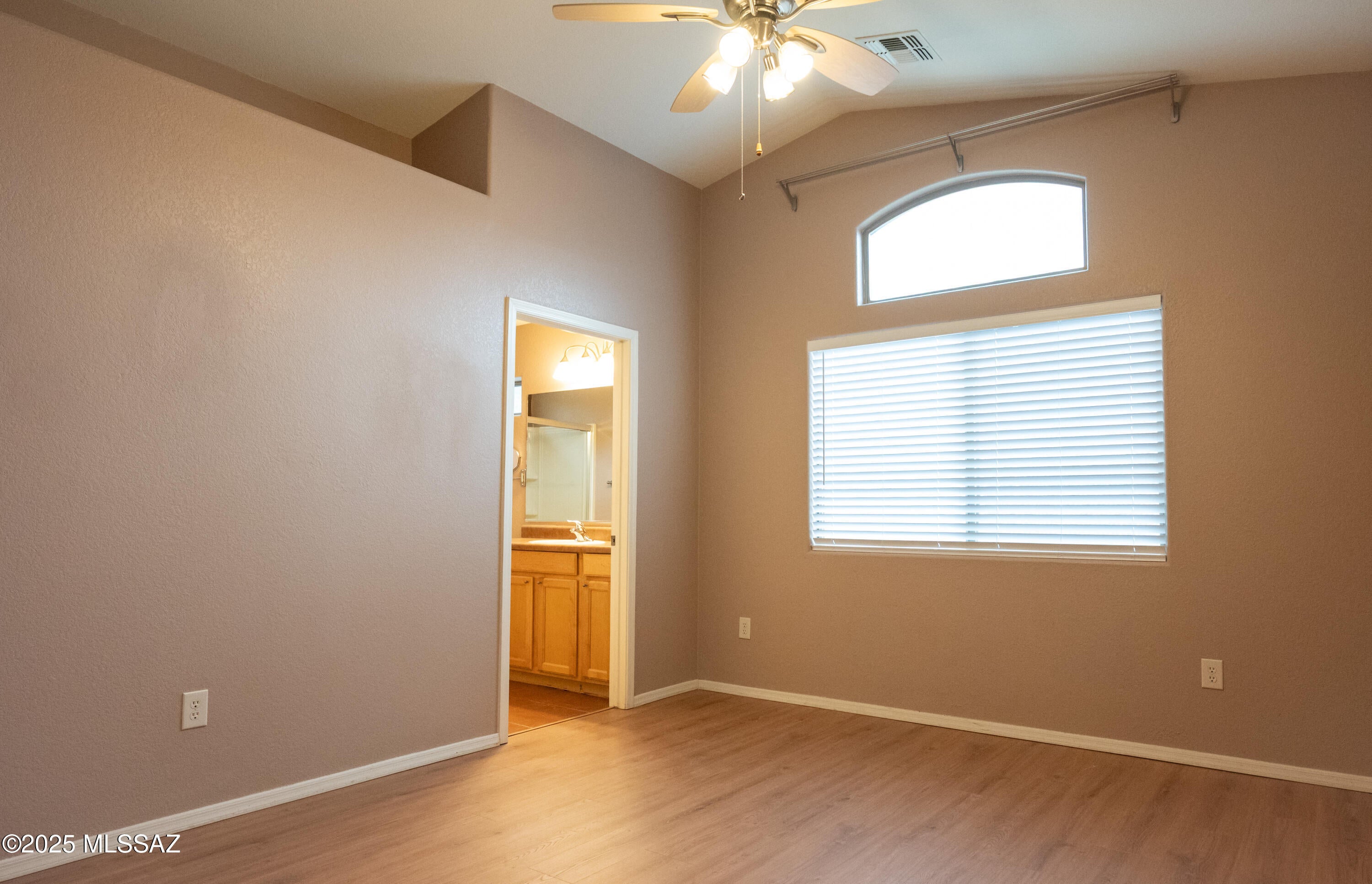 Rancho Del Lago (608-1030) - Residential Lease