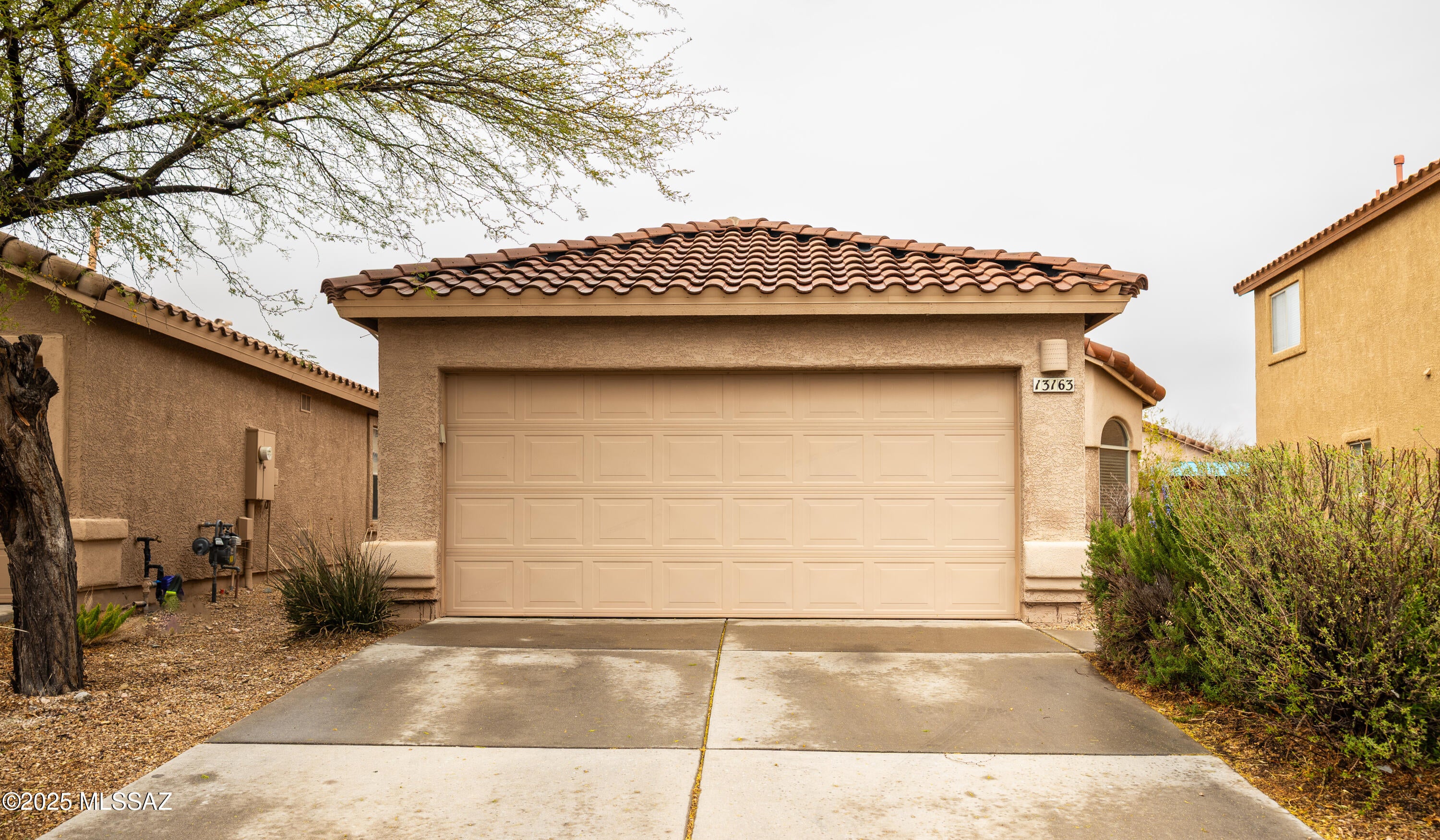 Beautiful three bedroom and two bath rental home in Rancho Del Lago, and Vail School District. Brand new laminate flooring and no carpet. Home features eat in kitchen with new gas stove and microwave. Come sit outside and enjoy the fully landscaped backyard with turf and planters. $50 application per adult, 1 year lease $1800, deposit $1800, cleaning fee $400, $150 with approved pet. Call today to schedule a showing.