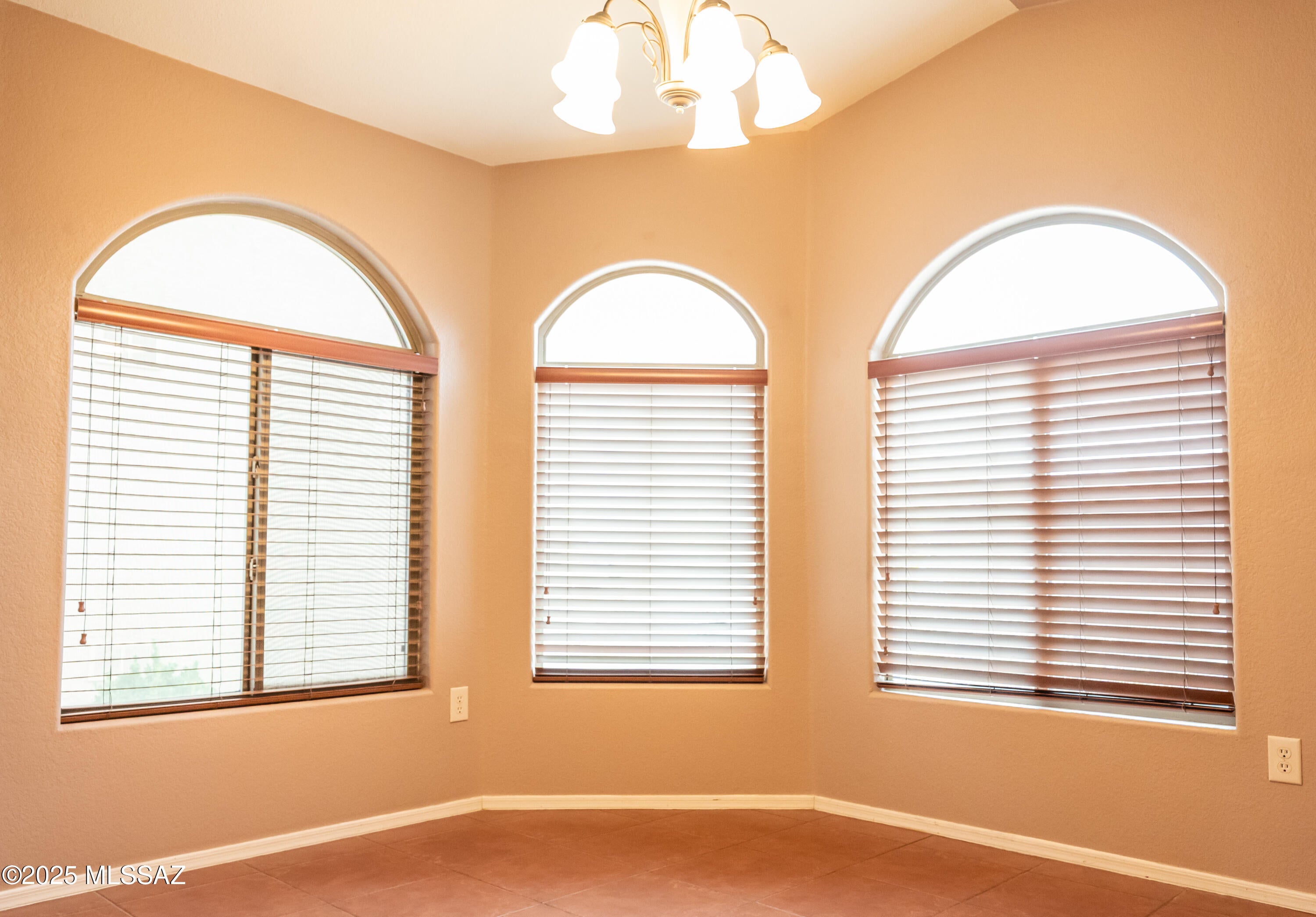 Rancho Del Lago (608-1030) - Residential Lease