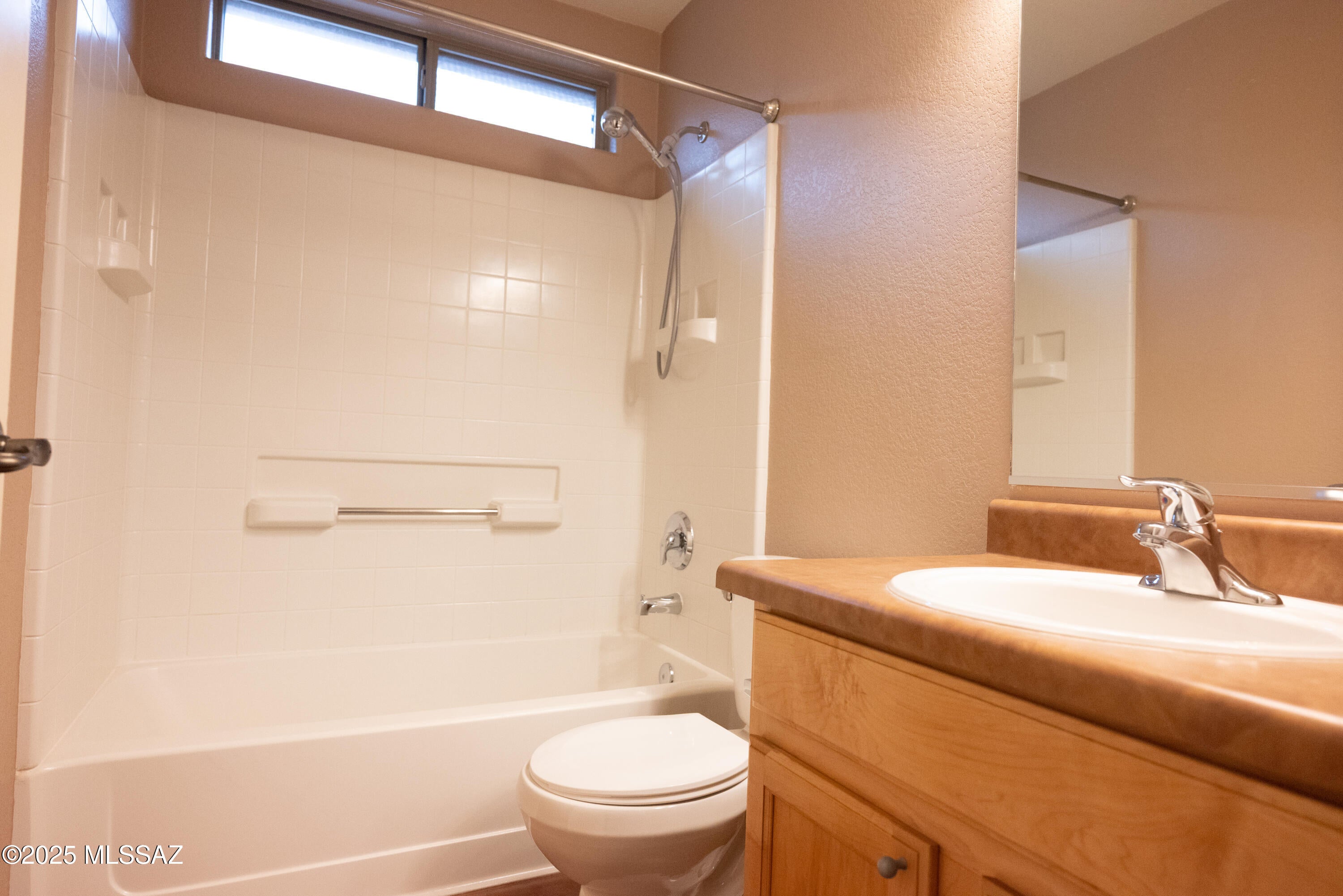 Rancho Del Lago (608-1030) - Residential Lease