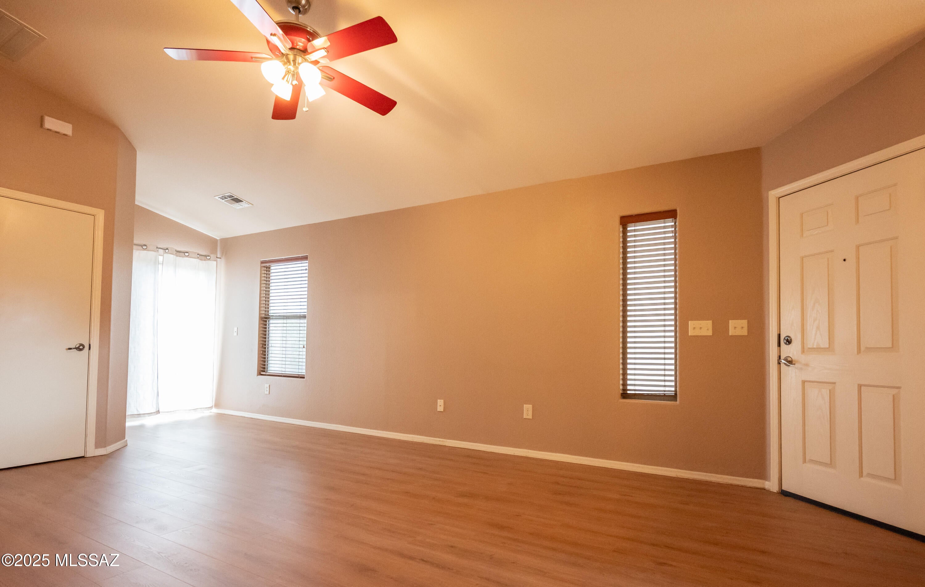 Rancho Del Lago (608-1030) - Residential Lease