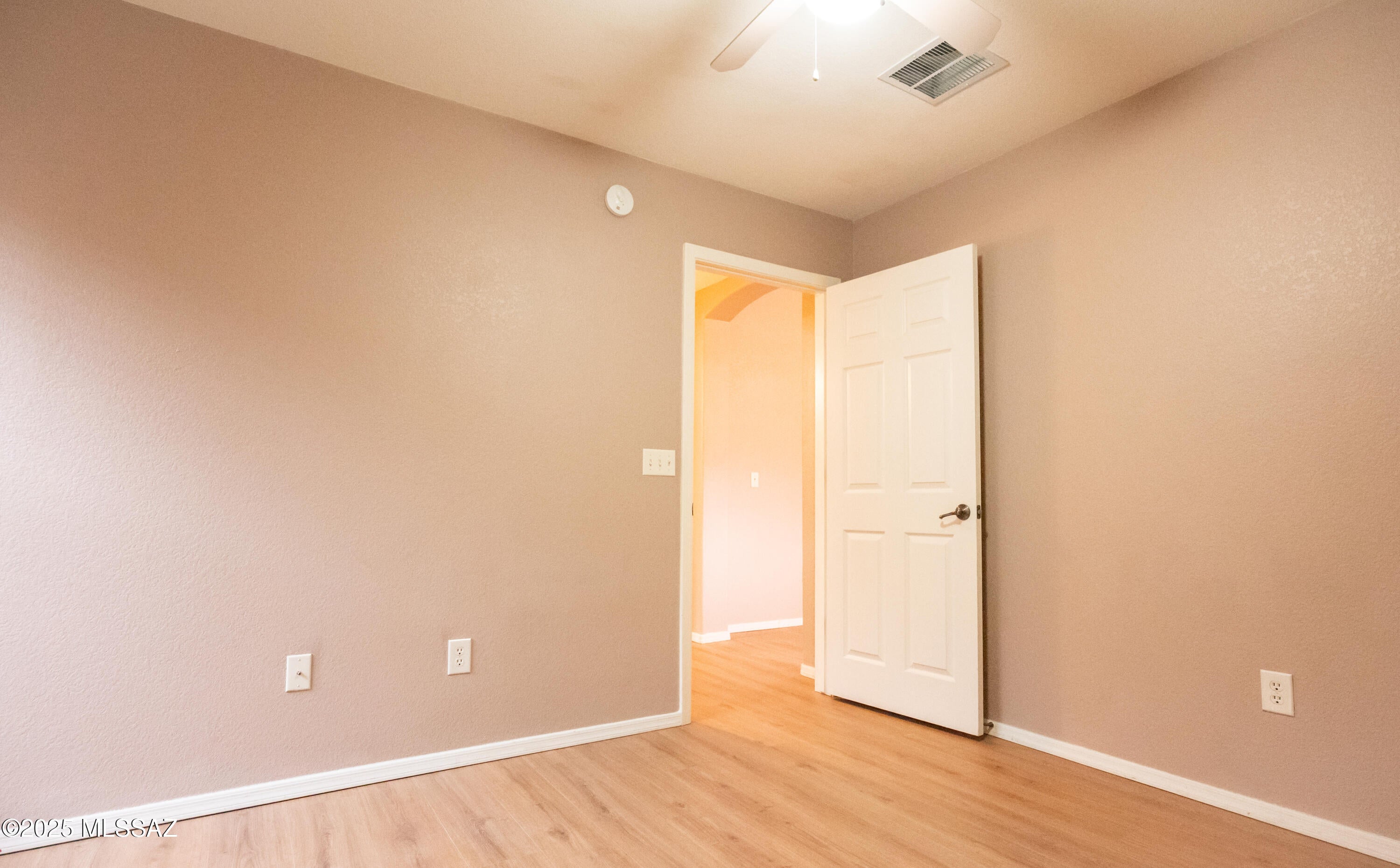 Rancho Del Lago (608-1030) - Residential Lease