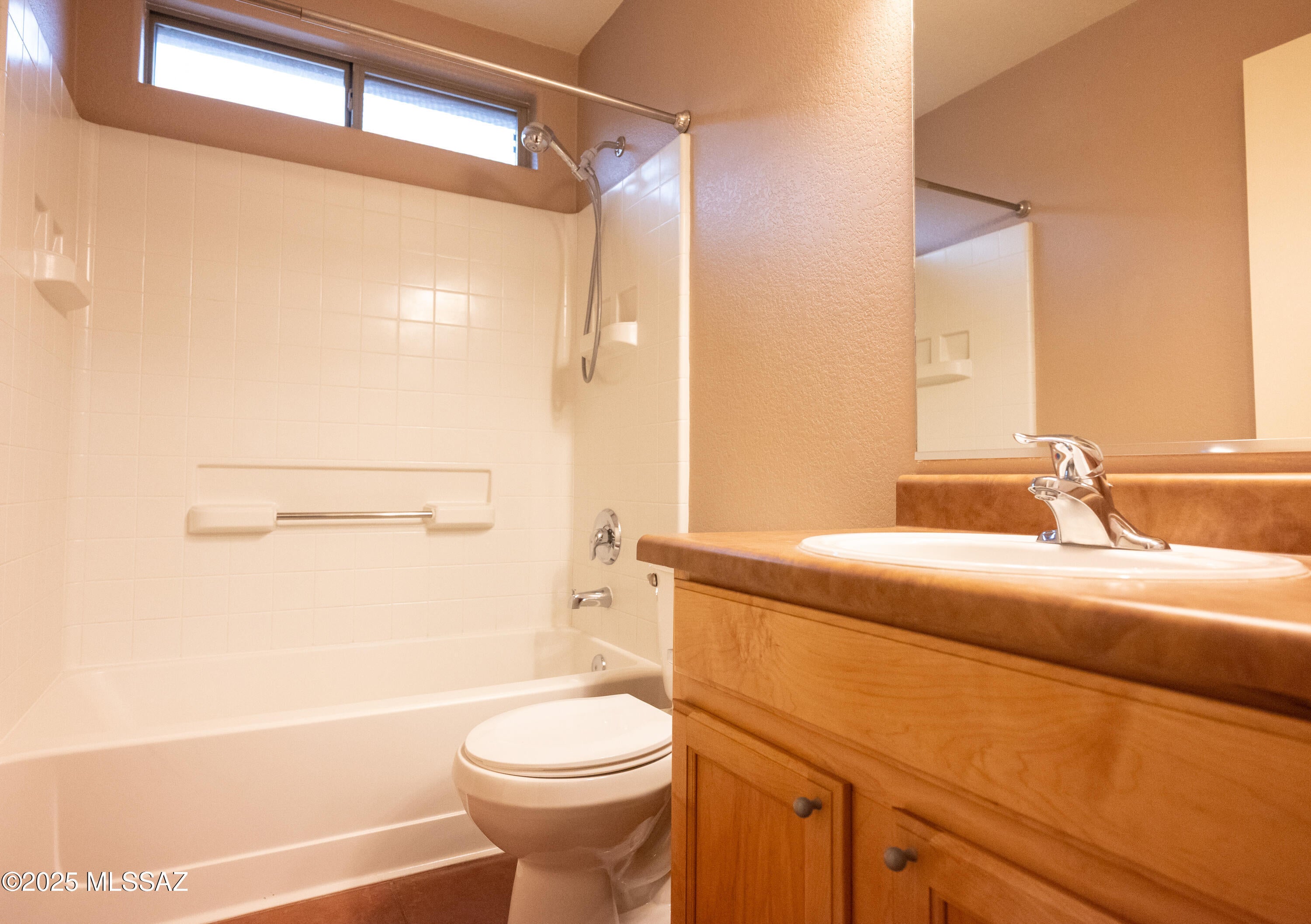 Rancho Del Lago (608-1030) - Residential Lease