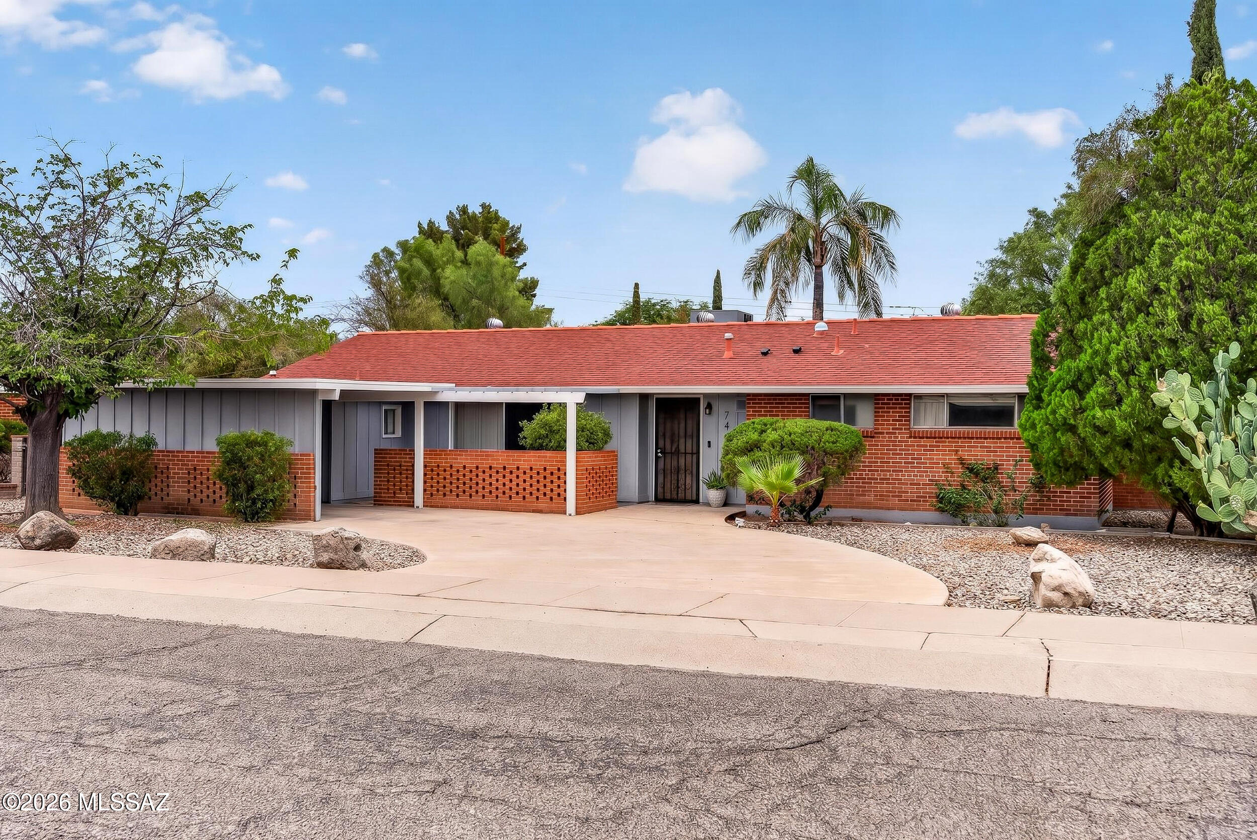 Longview Estates (194-470) - Residential
