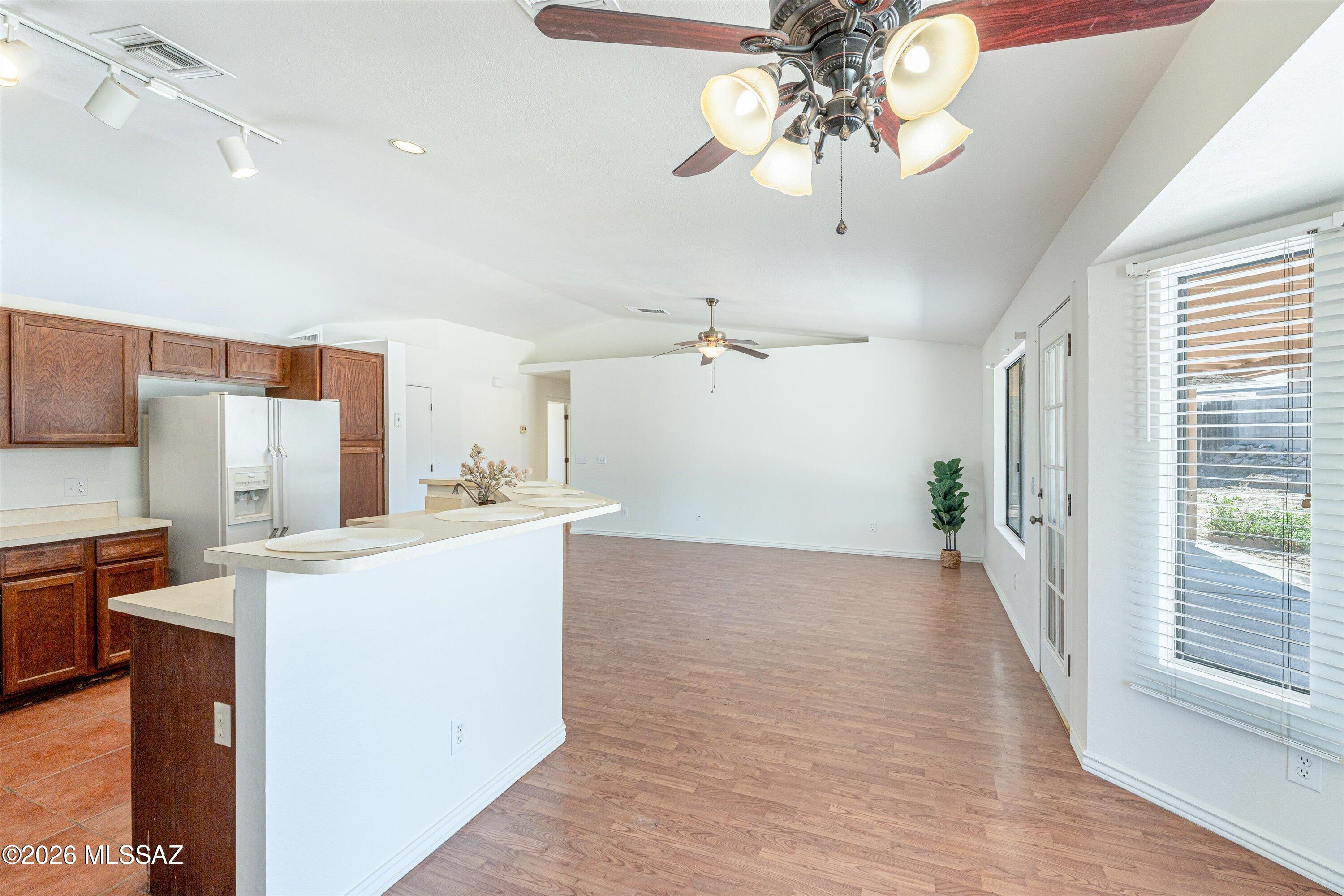 Oak Tree at Midvale (520-620) - Residential