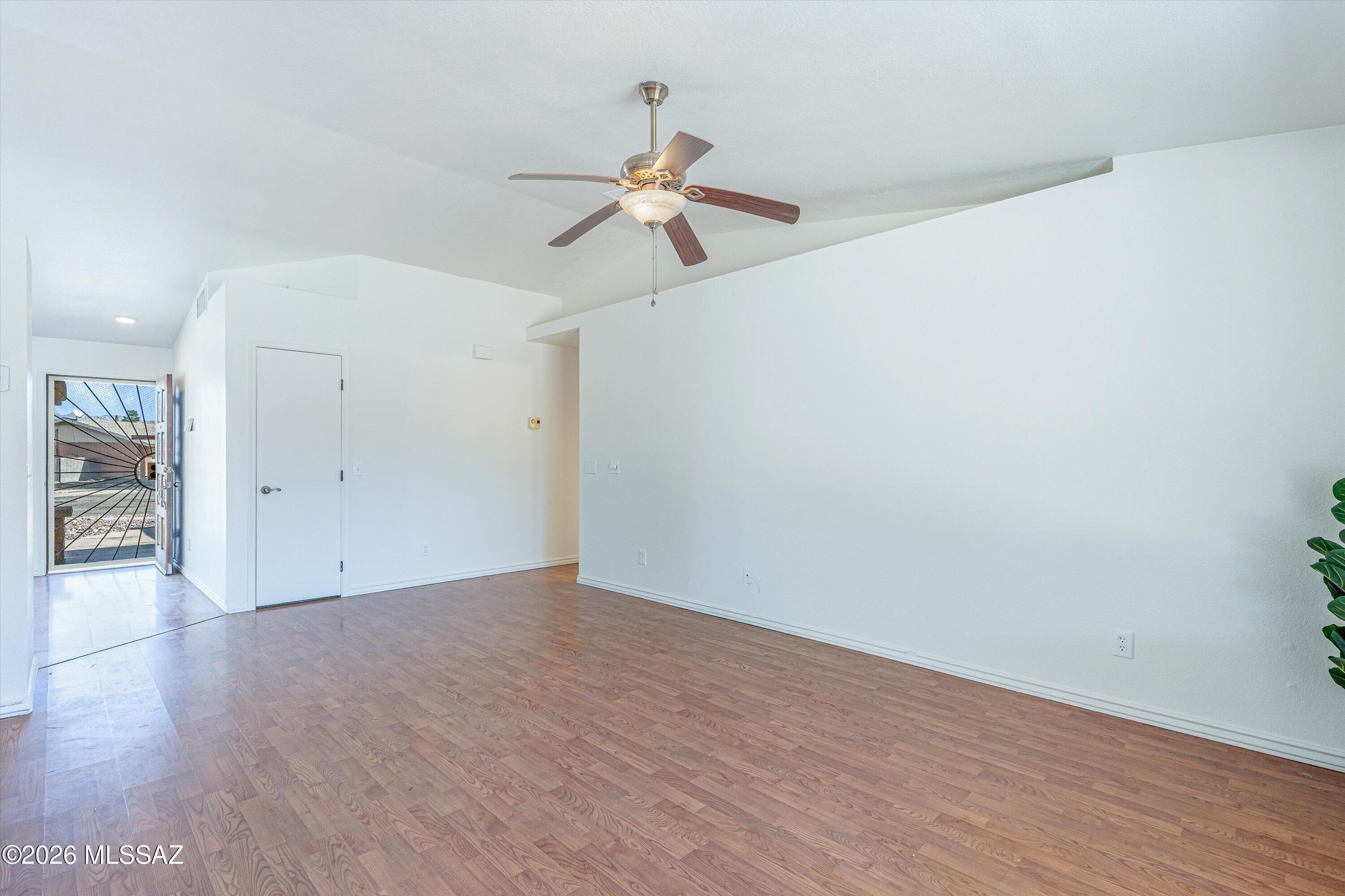 Oak Tree at Midvale (520-620) - Residential