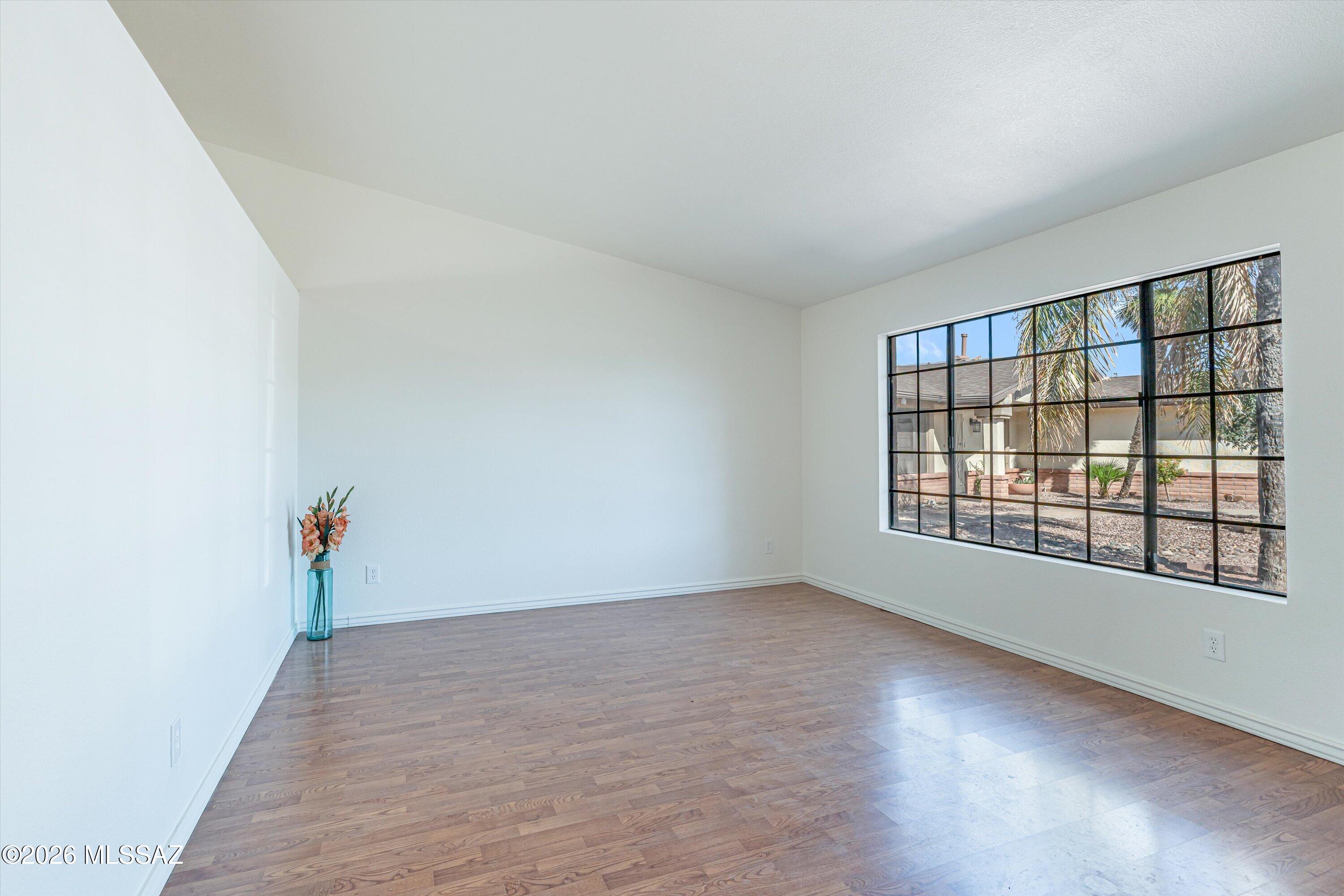 Oak Tree at Midvale (520-620) - Residential