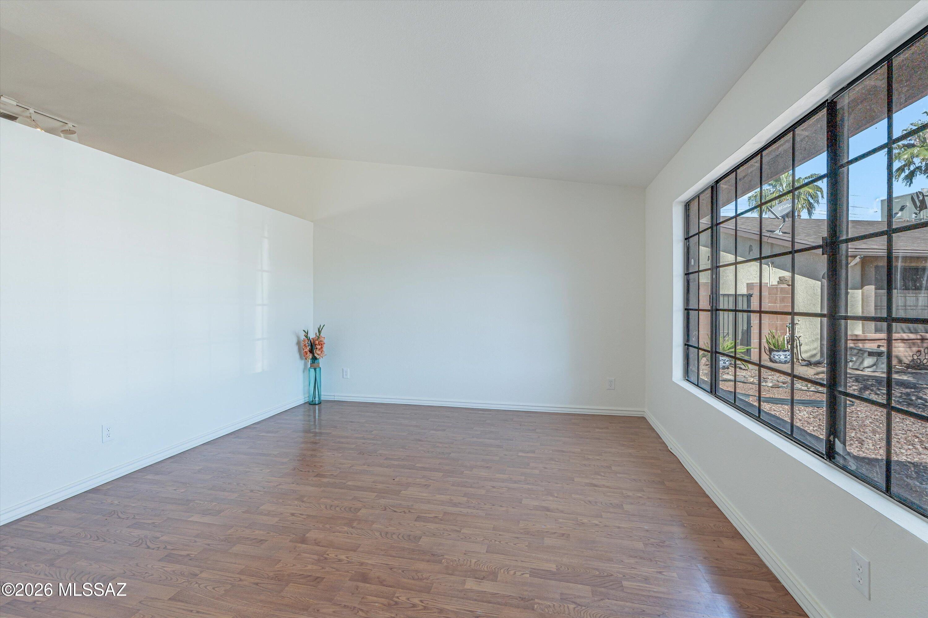 Oak Tree at Midvale (520-620) - Residential