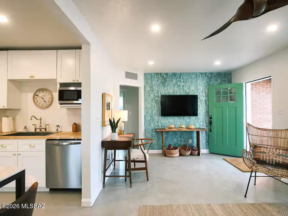 N/A - Residential Lease