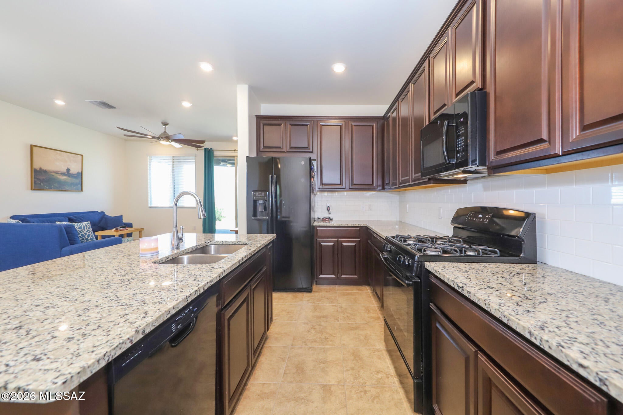 The Vistas At Rincon Knolls SQ20152600506 - Residential