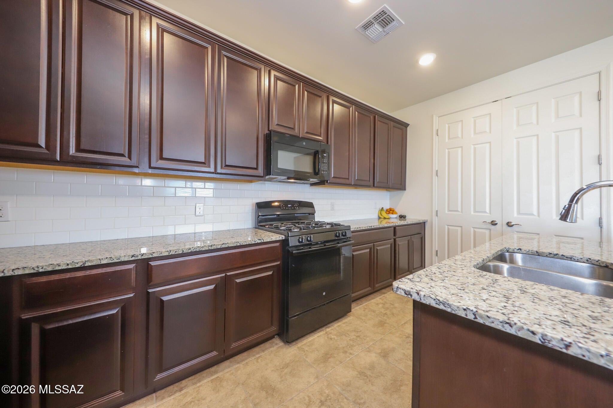 The Vistas At Rincon Knolls SQ20152600506 - Residential