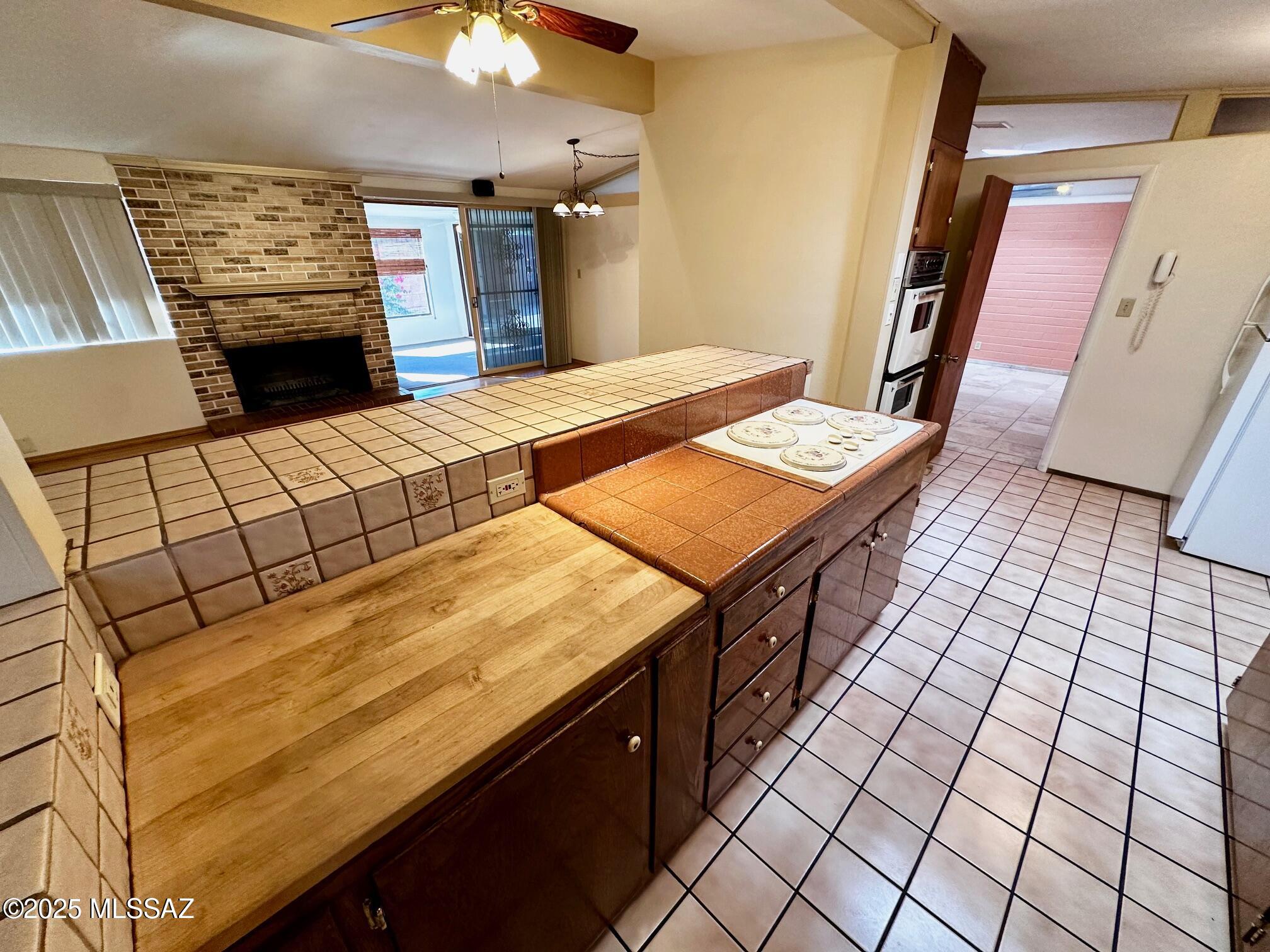 Miramonte Terr - Residential