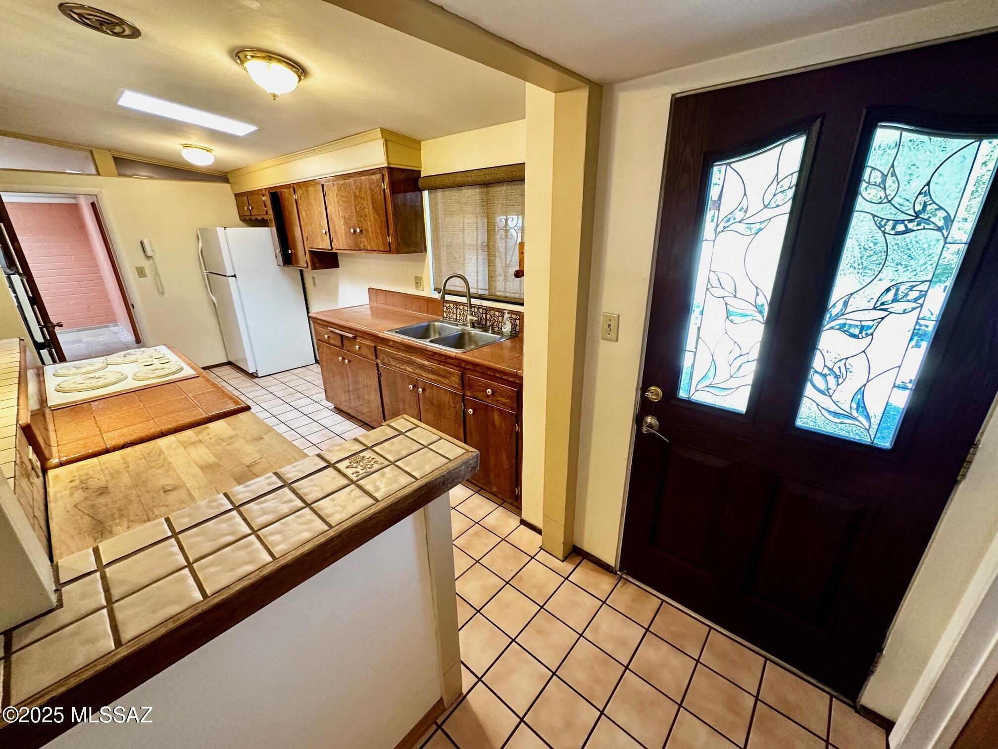 Miramonte Terr - Residential