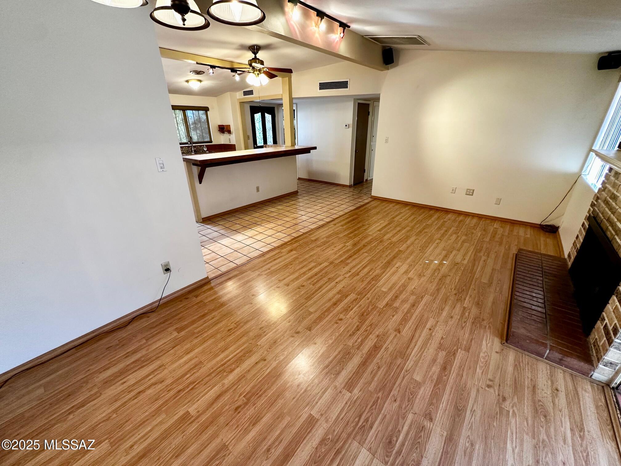 Miramonte Terr - Residential