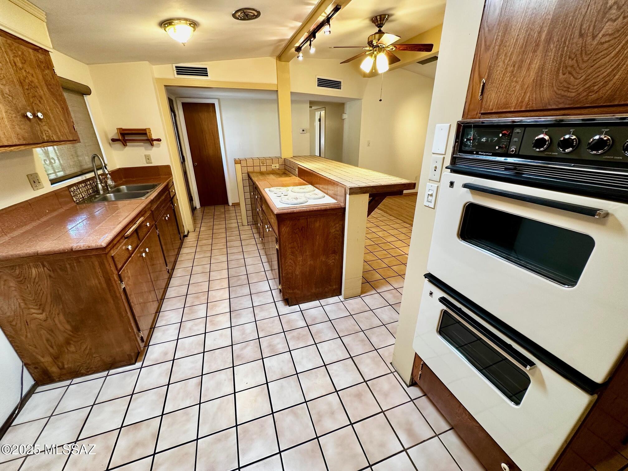 Miramonte Terr - Residential