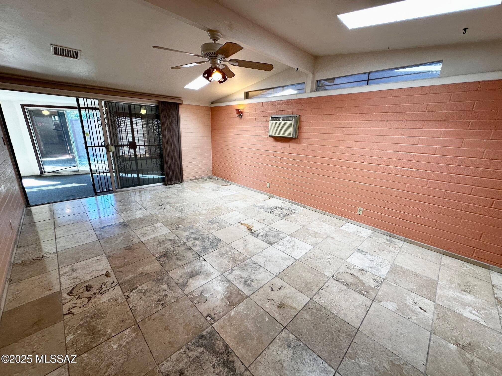 Miramonte Terr - Residential