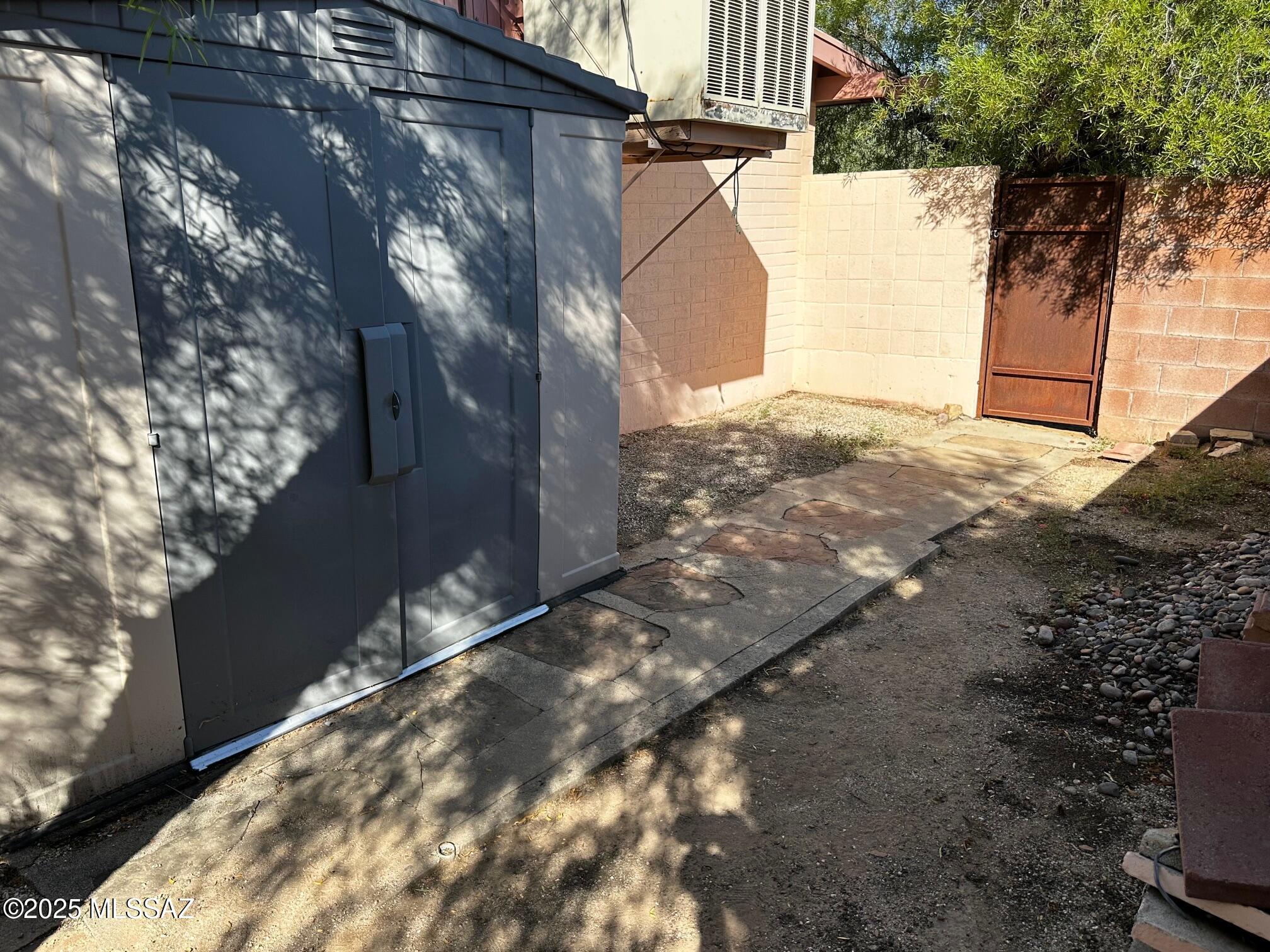Miramonte Terr - Residential
