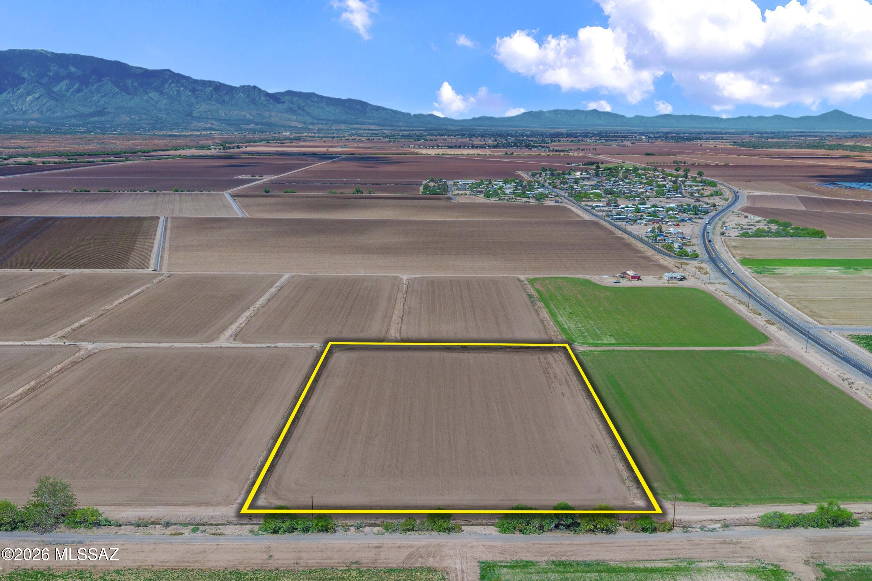 Incredible 5-acre irrigated property East of Safford with wide-open views of Mount Graham and surrounding hills. Hard-to-find irrigated acreage with plenty of usable ground for horses, cattle, orchards, or a garden. Utilities are available nearby. Additional acreage is available, with parcel options ranging from 5 to 79 acres. Great opportunity for personal use, custom home sites, or investment.