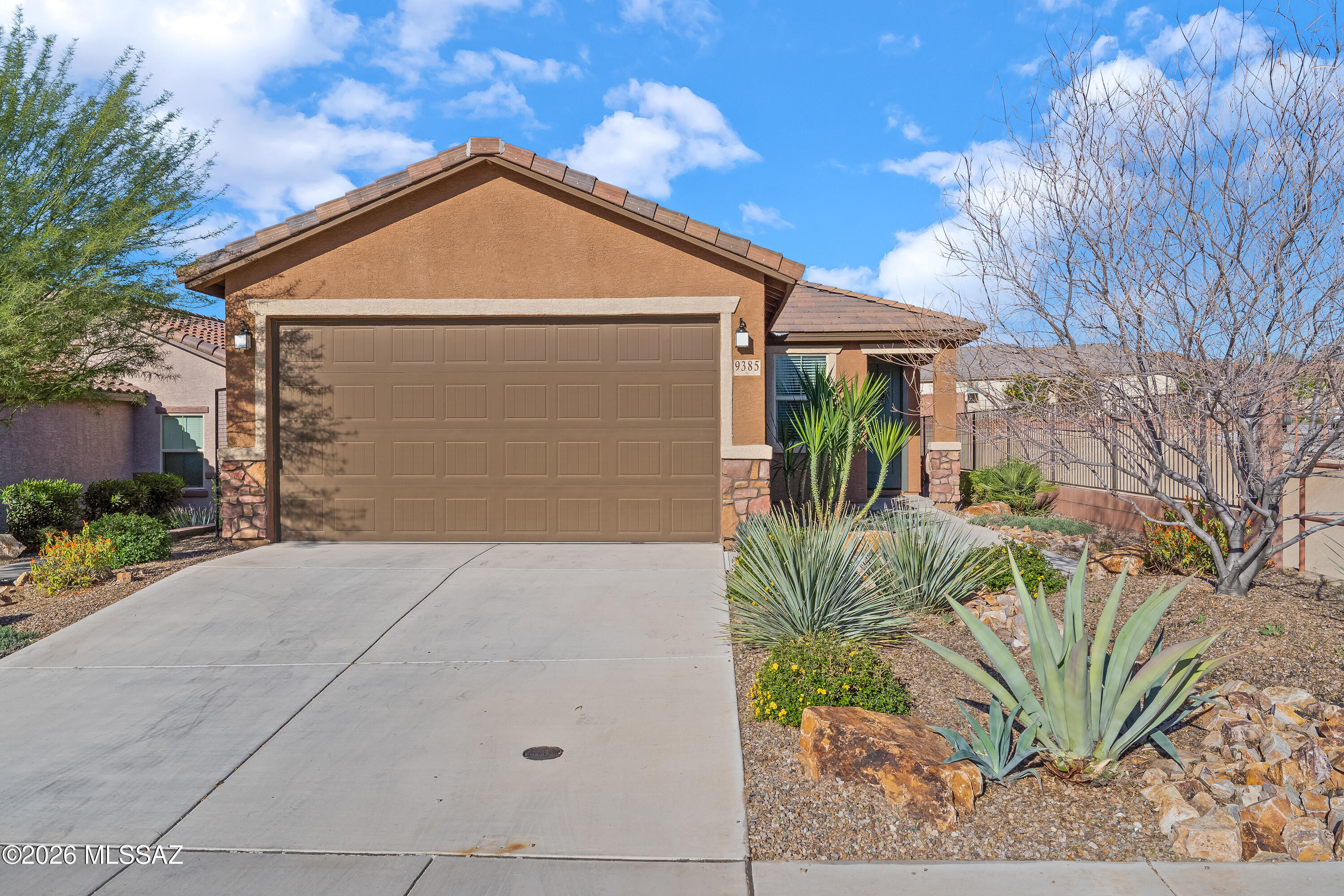 Vista Del Oro (1-108) - Residential