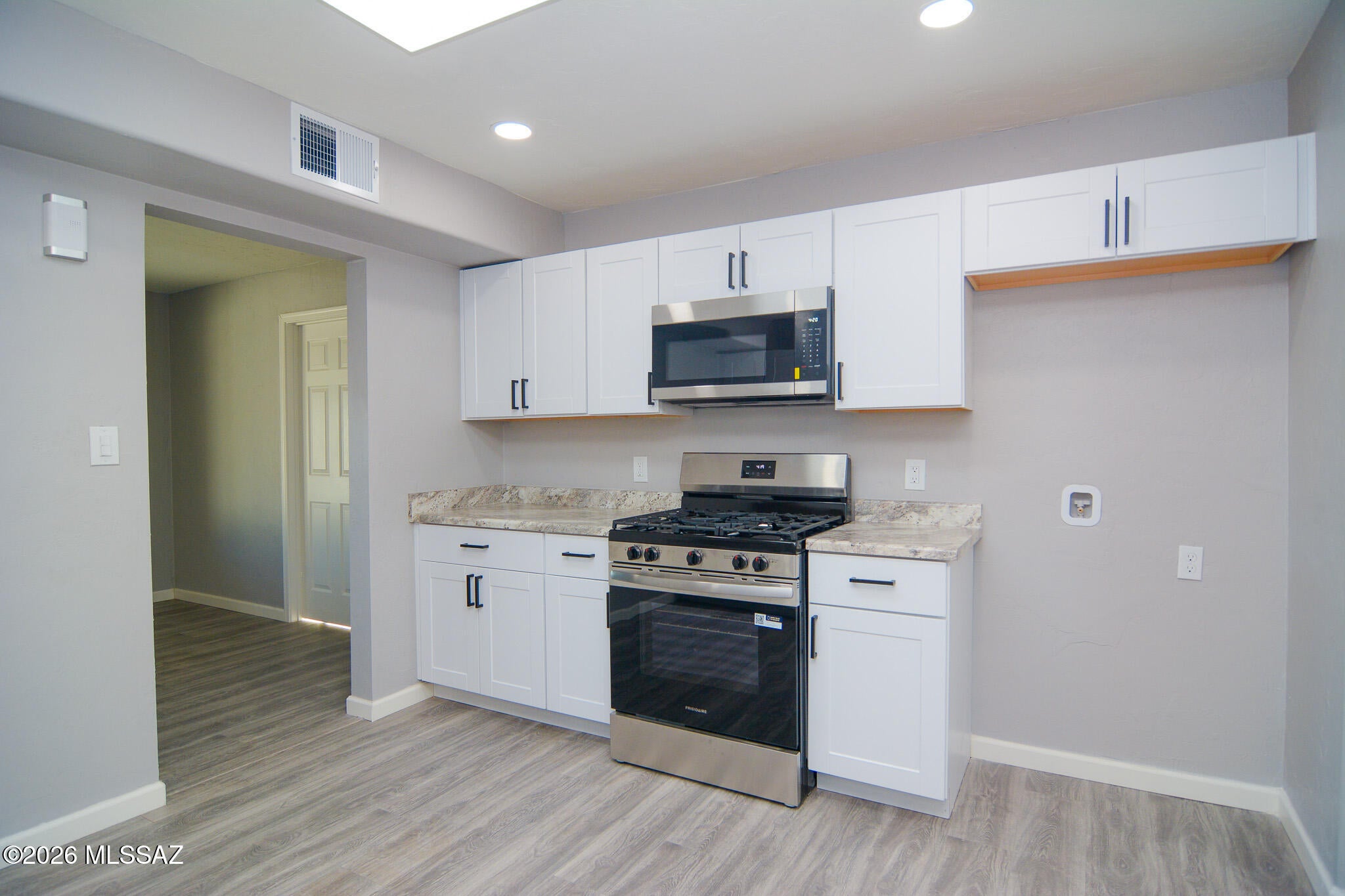 Mission Manor NO. 4 - Residential