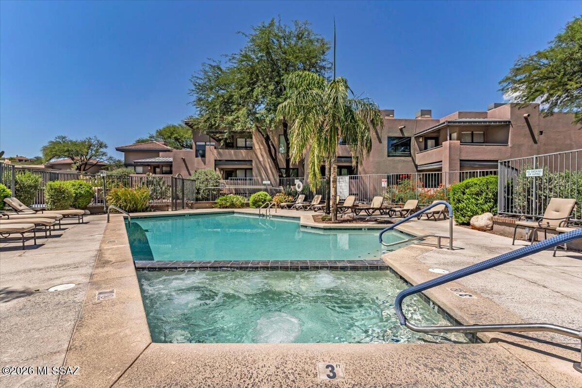 Greens at Ventana Canyon - Residential