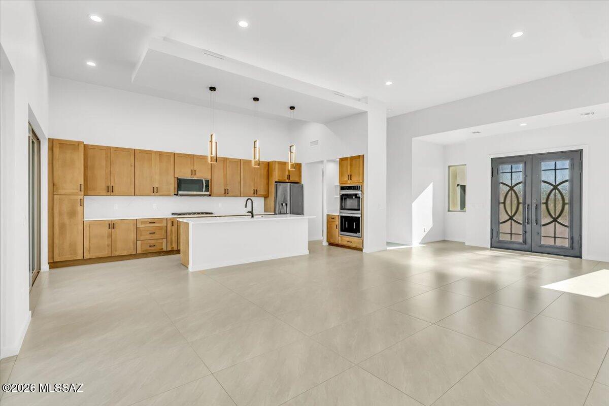 Coyote Creek (1-395) - Residential
