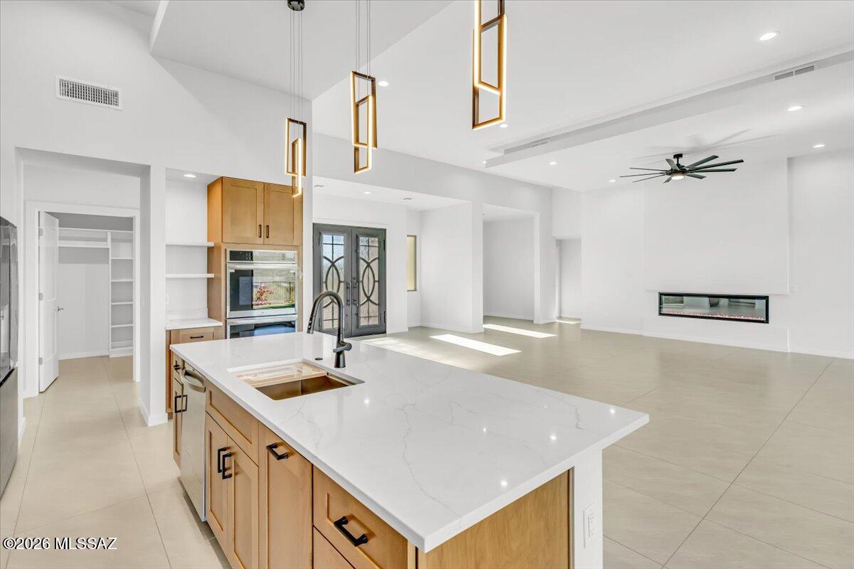 Coyote Creek (1-395) - Residential