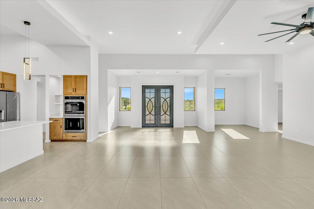 Coyote Creek (1-395) - Residential