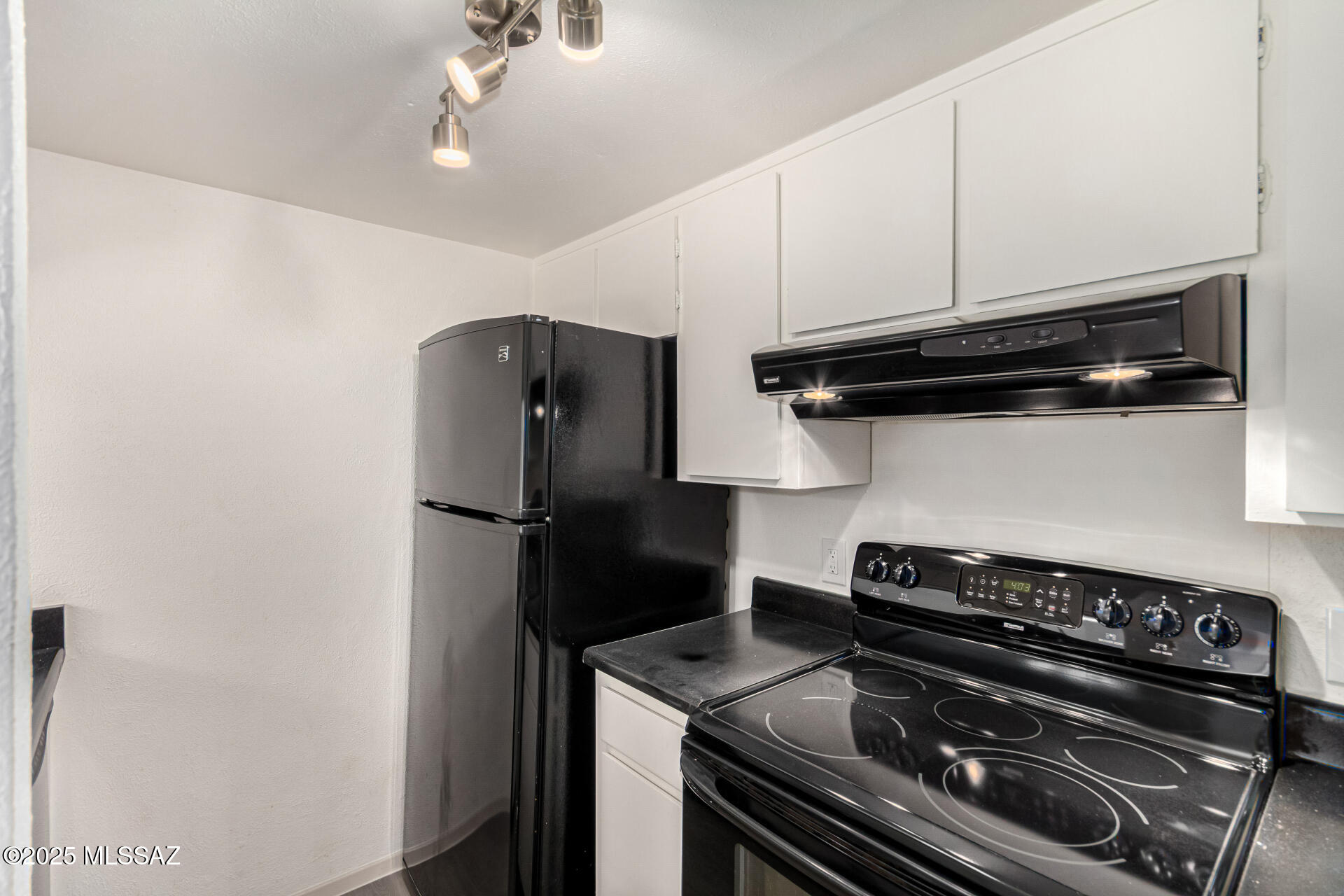 Las Colinas Condominiums - Residential