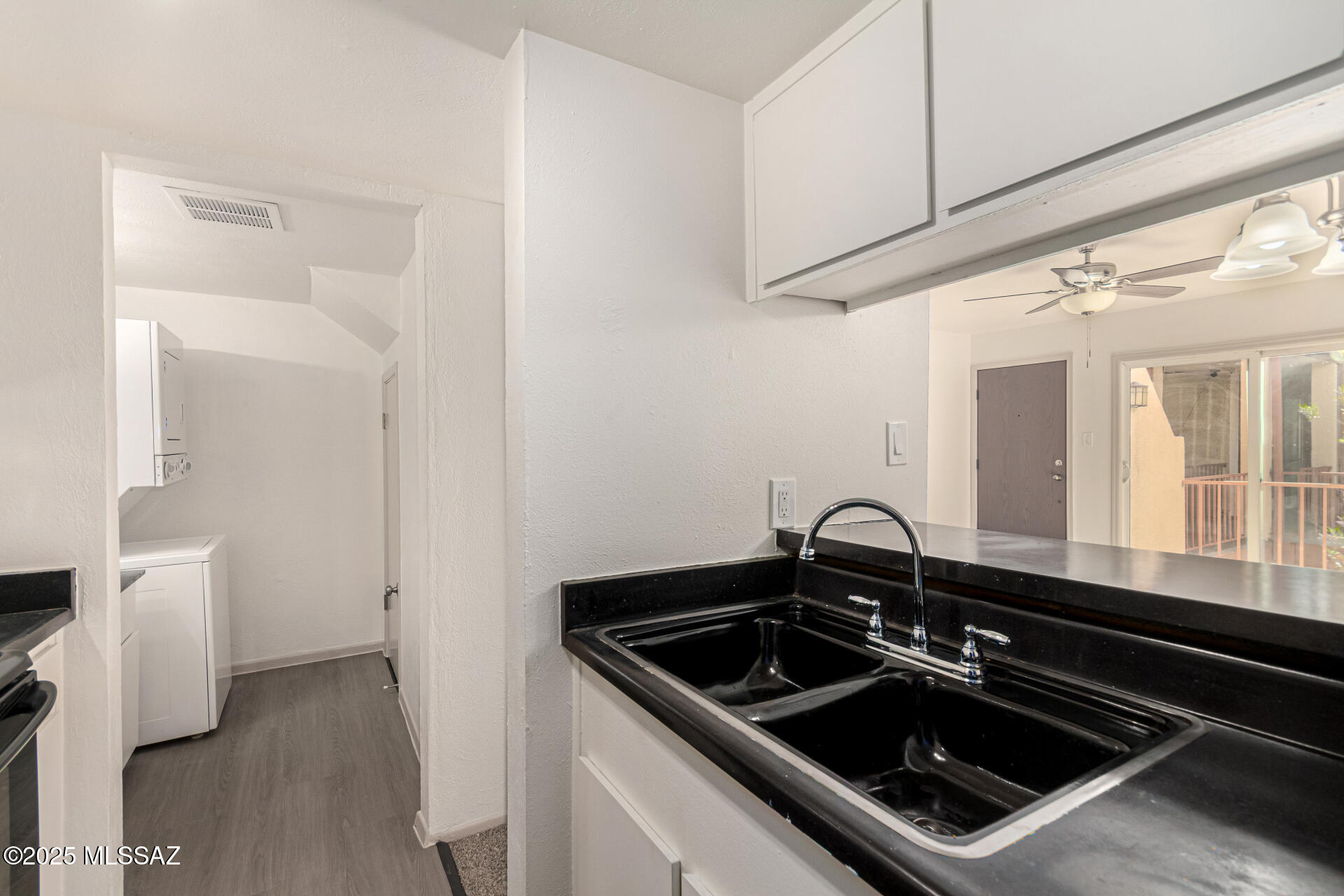Las Colinas Condominiums - Residential