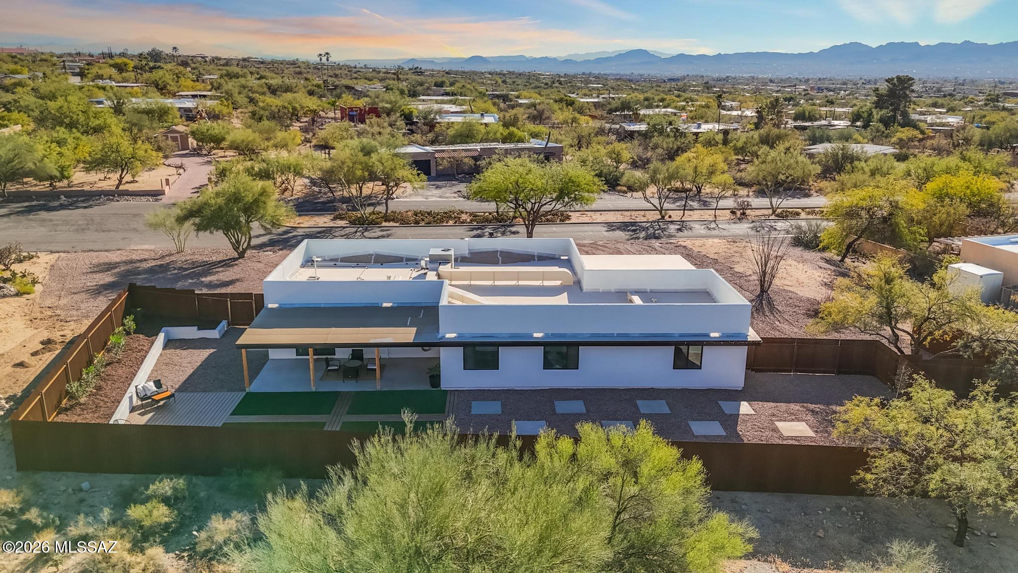 Rancho Catalina(107-221) - Residential
