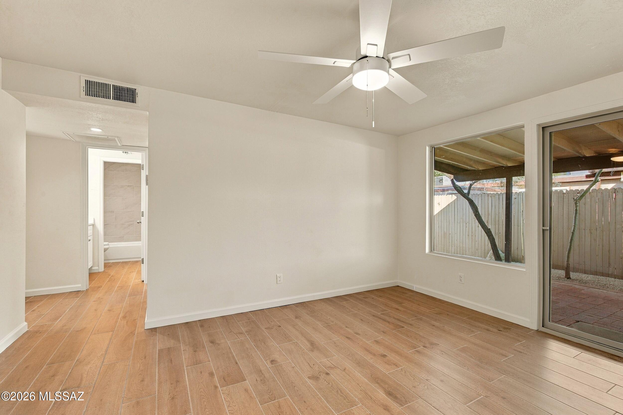 Pantano Park Townhouses - Residential
