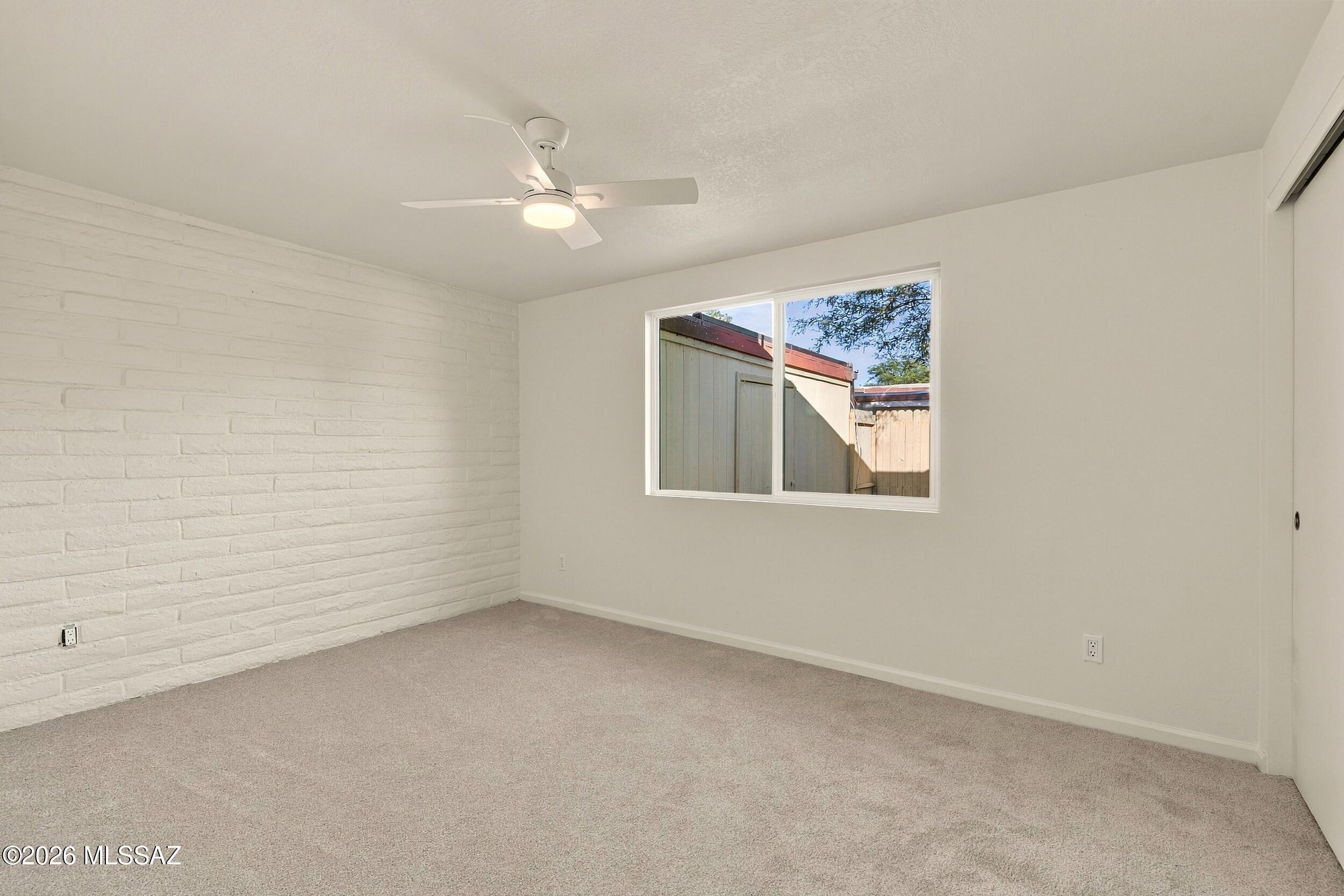 Pantano Park Townhouses - Residential