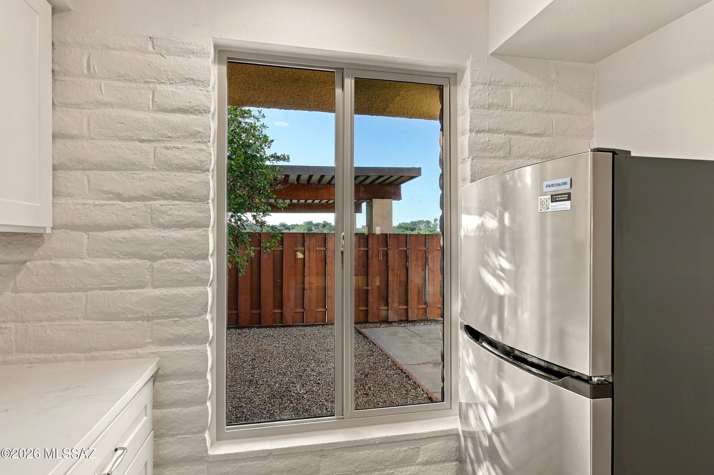Pantano Park Townhouses - Residential