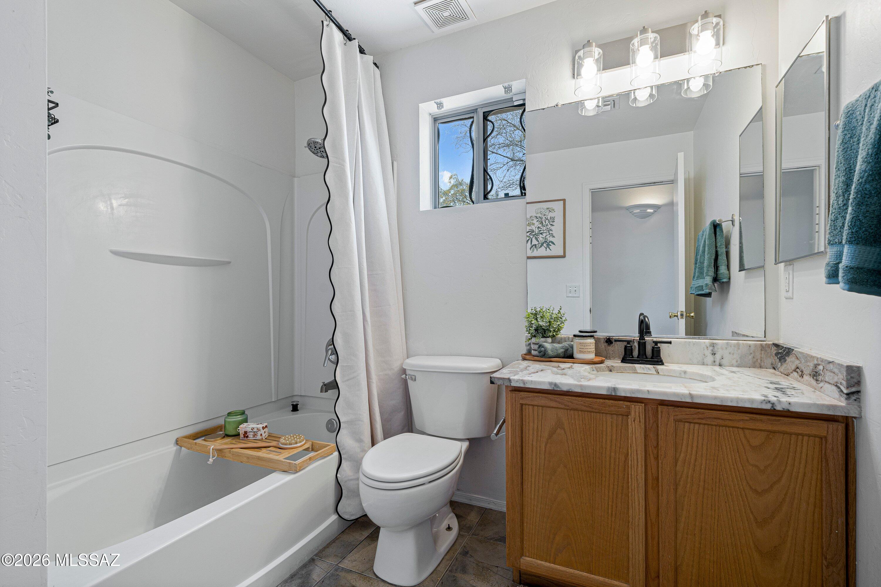 Catalina Poultry Acres NO 4 - Residential