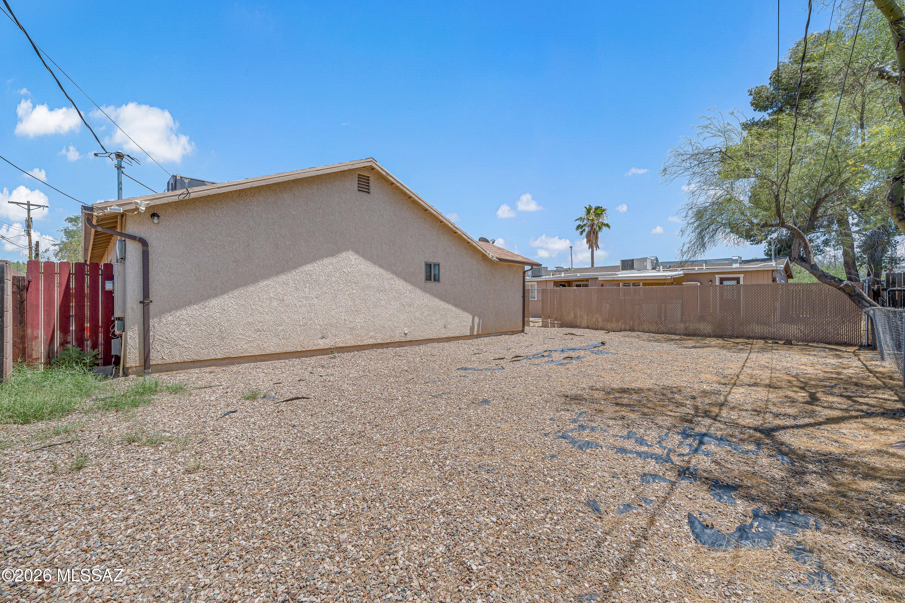 Catalina Poultry Acres NO 4 - Residential