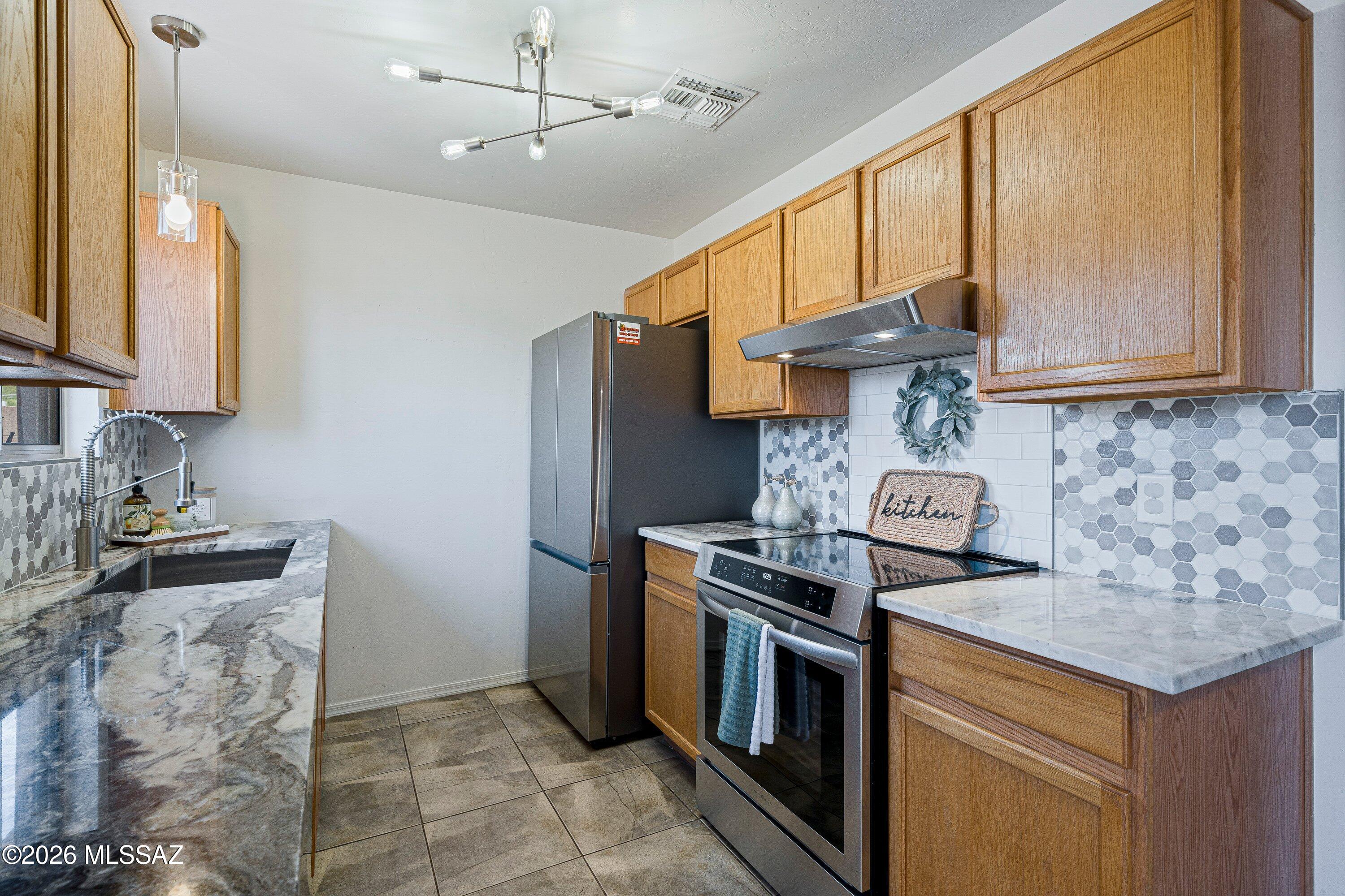 Catalina Poultry Acres NO 4 - Residential