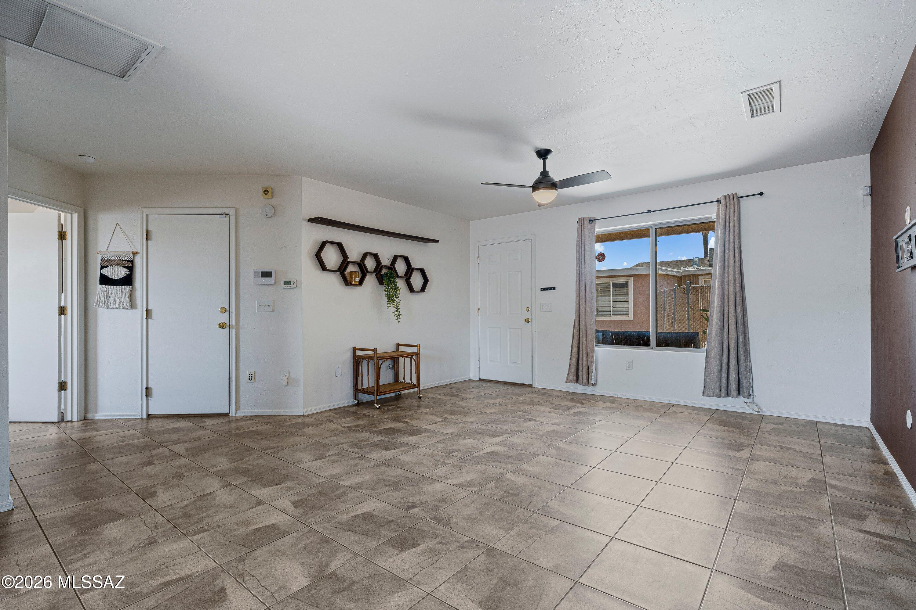 Catalina Poultry Acres NO 4 - Residential
