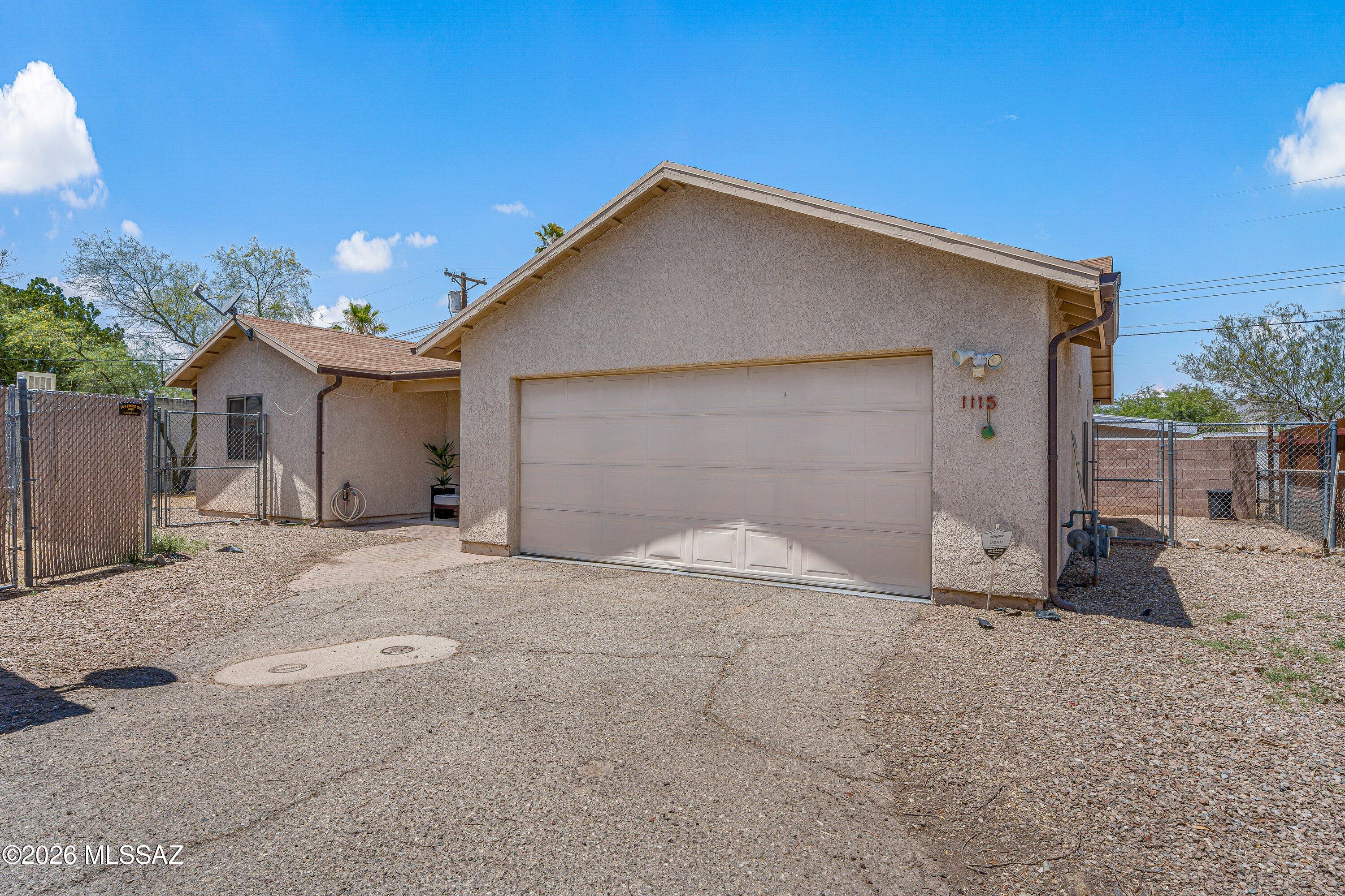 Catalina Poultry Acres NO 4 - Residential