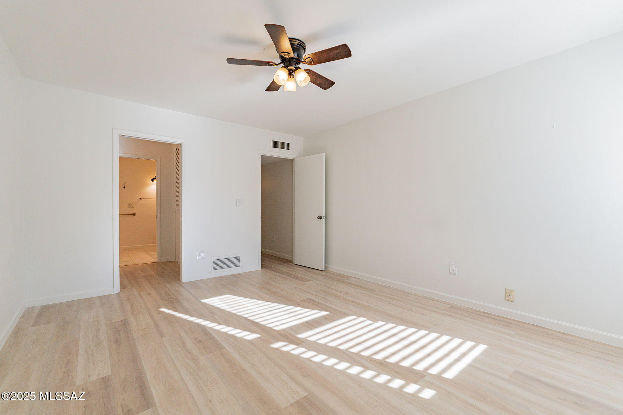 Colonia Verde (1-12) - Residential