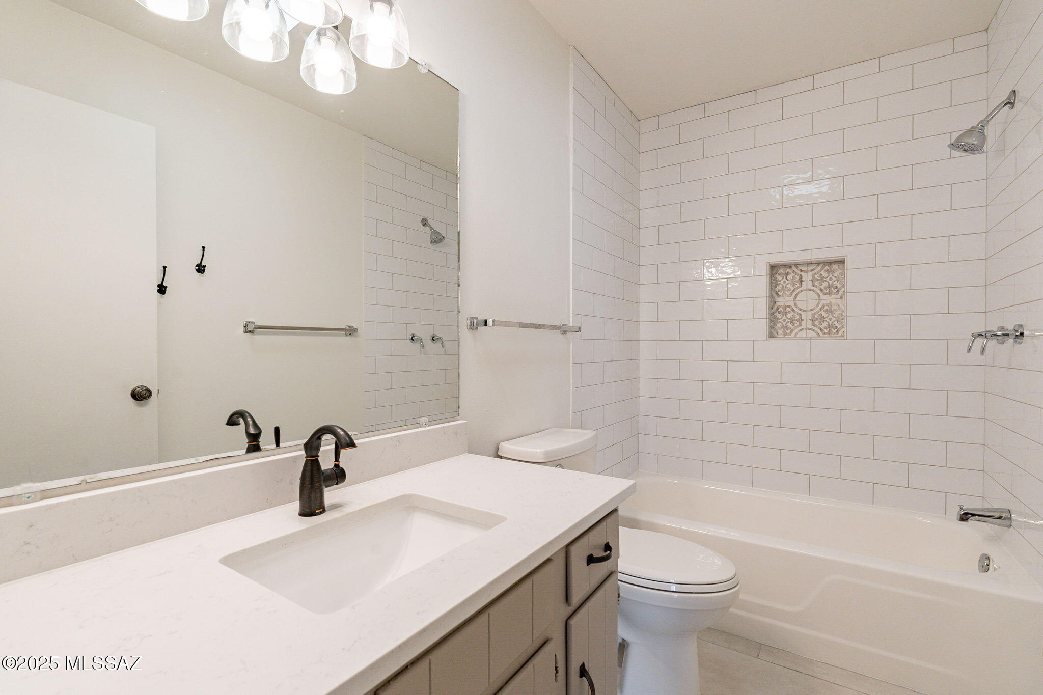 Colonia Verde (1-12) - Residential