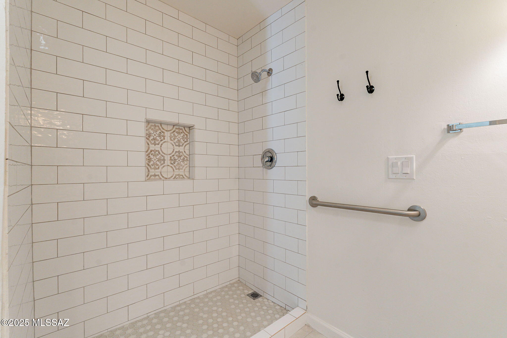 Colonia Verde (1-12) - Residential