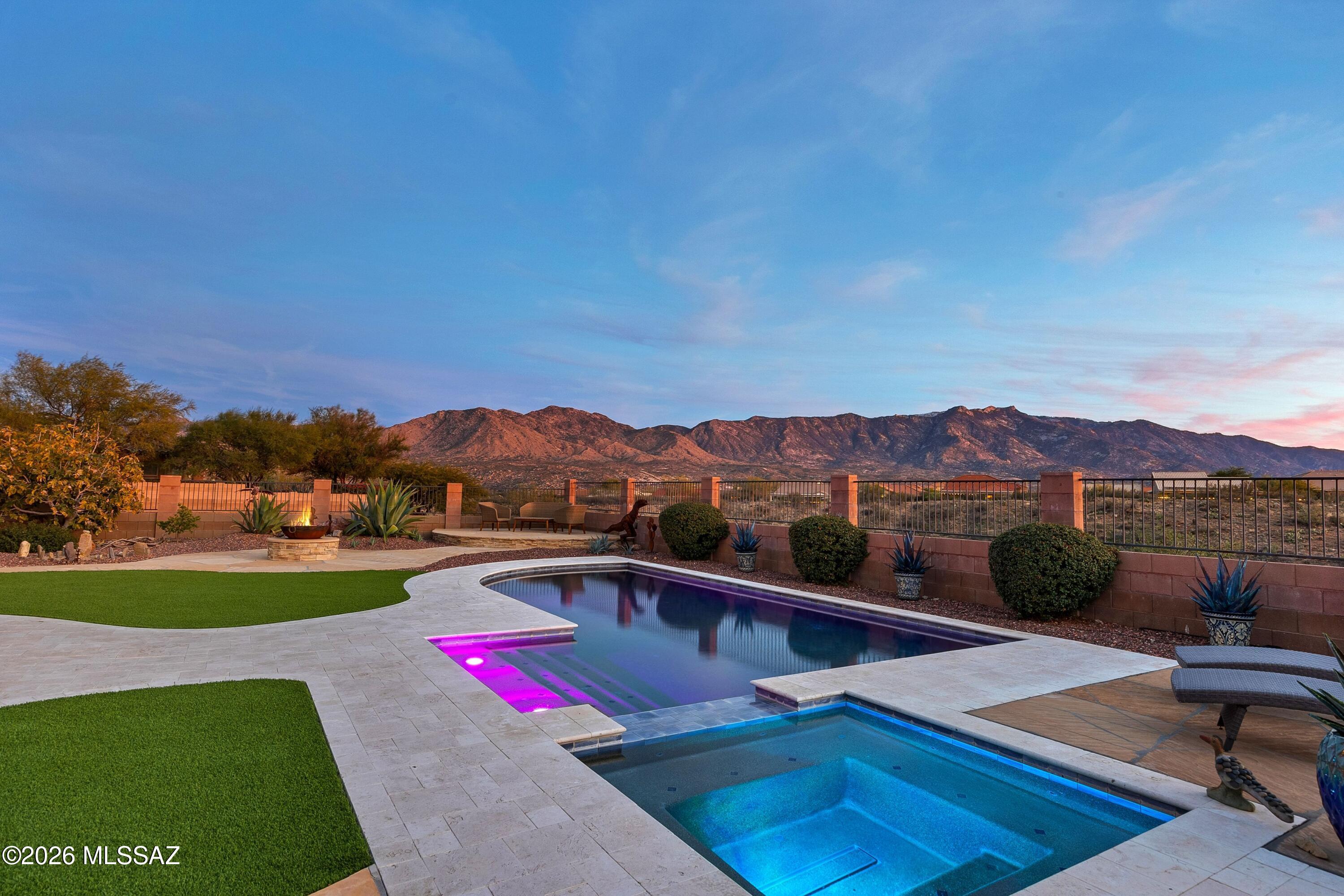 Saddlebrooke - Residential