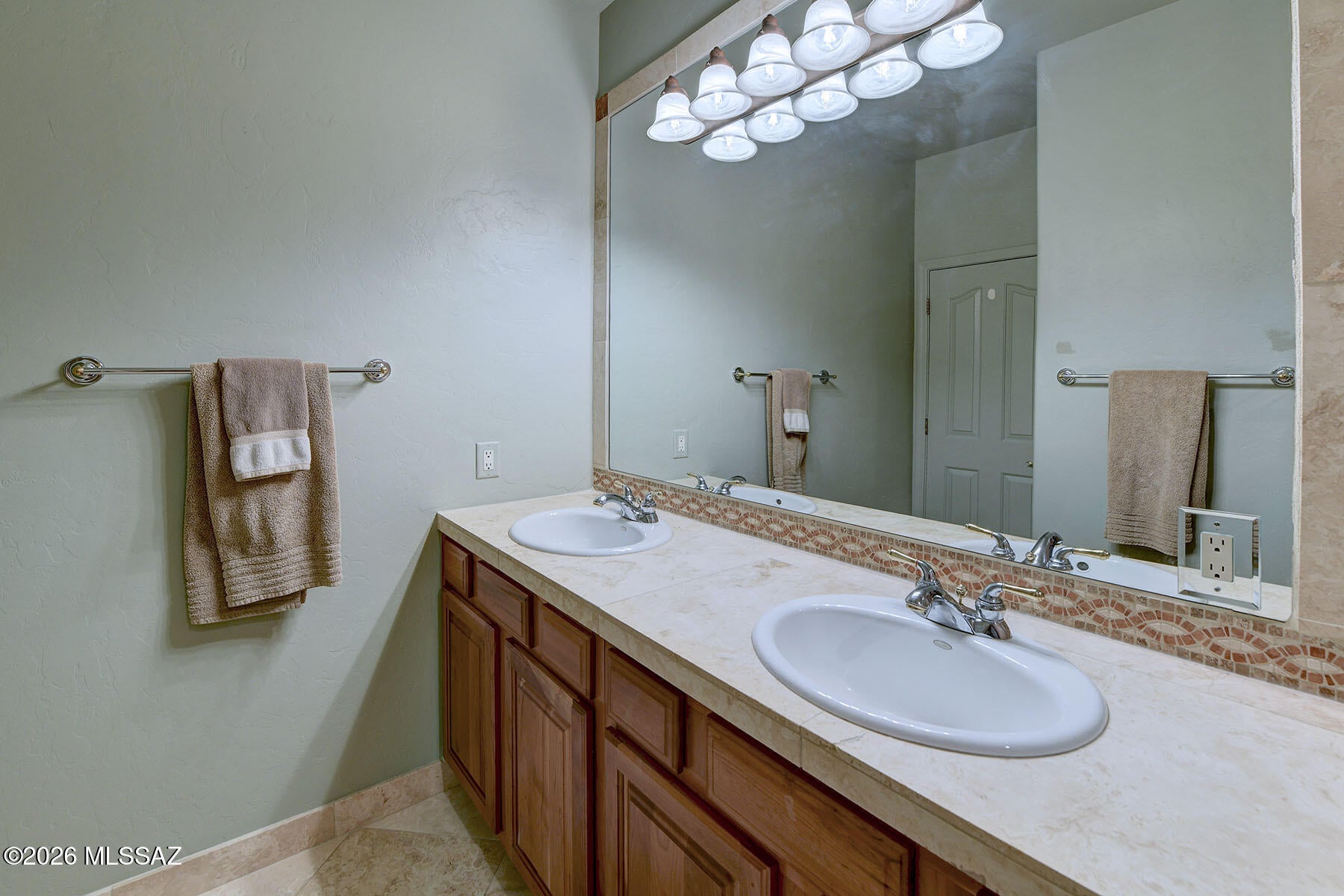 Sabino Mountain (1-290) - Residential