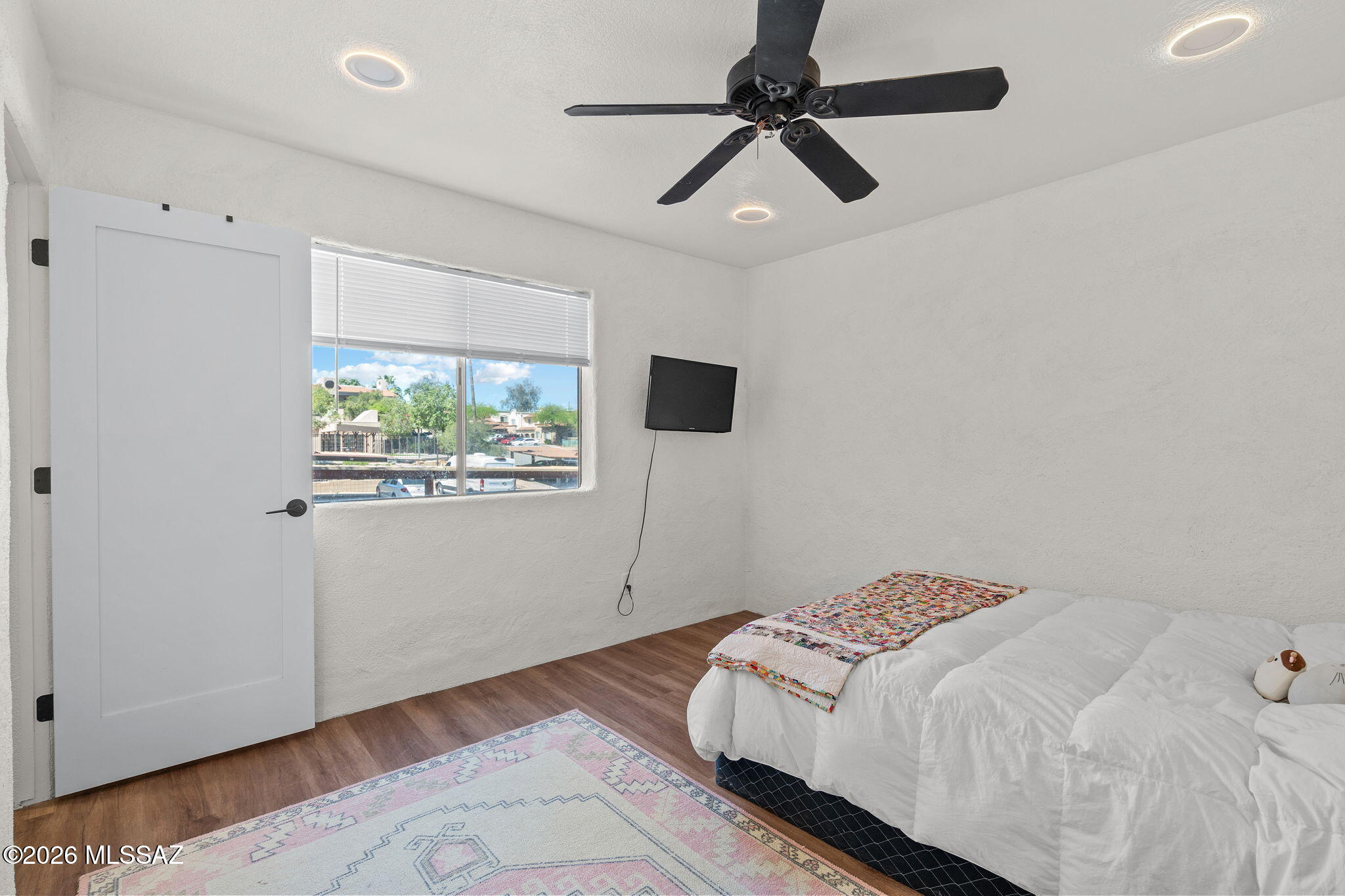 La Vida - Residential