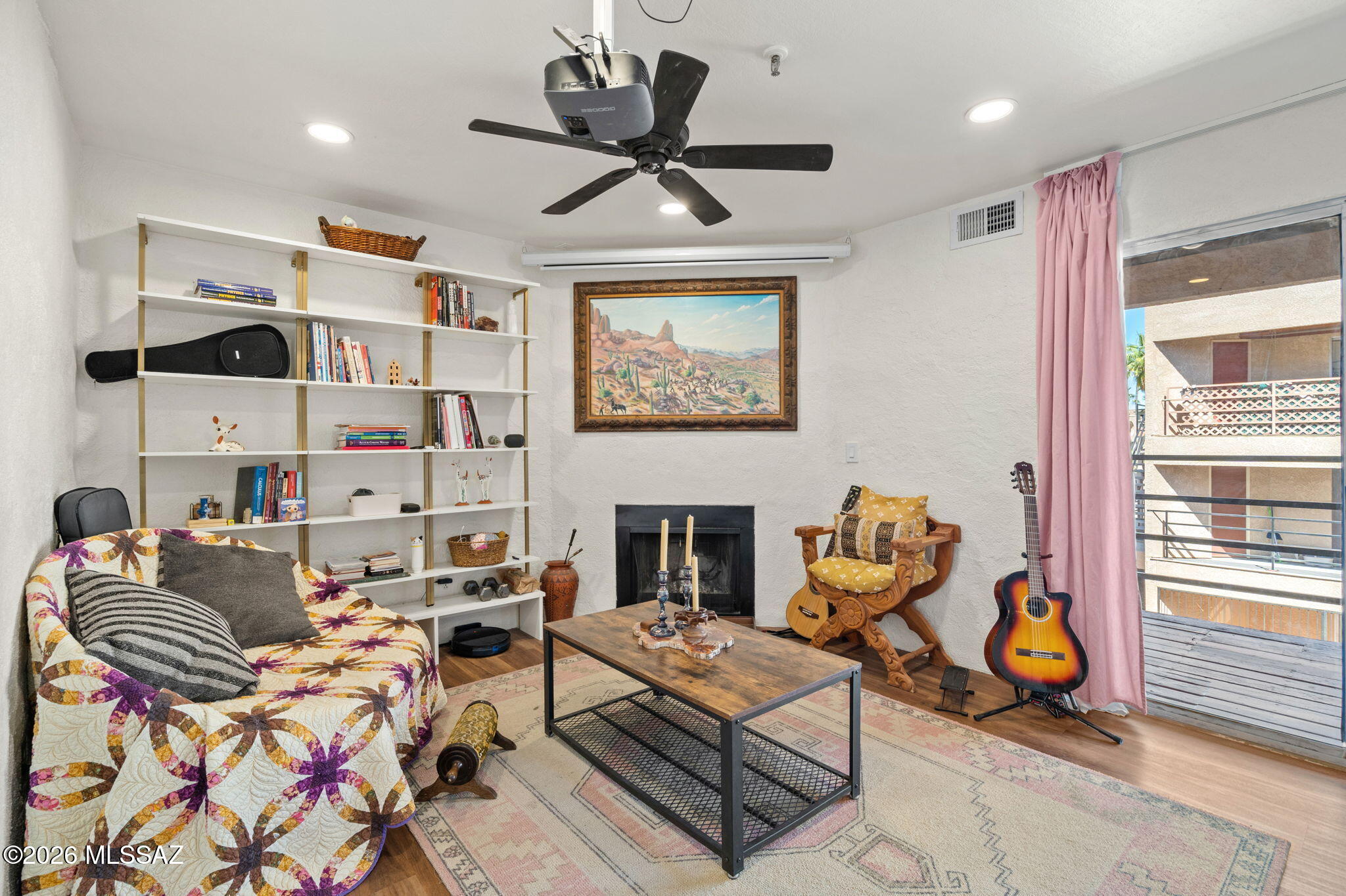 La Vida - Residential