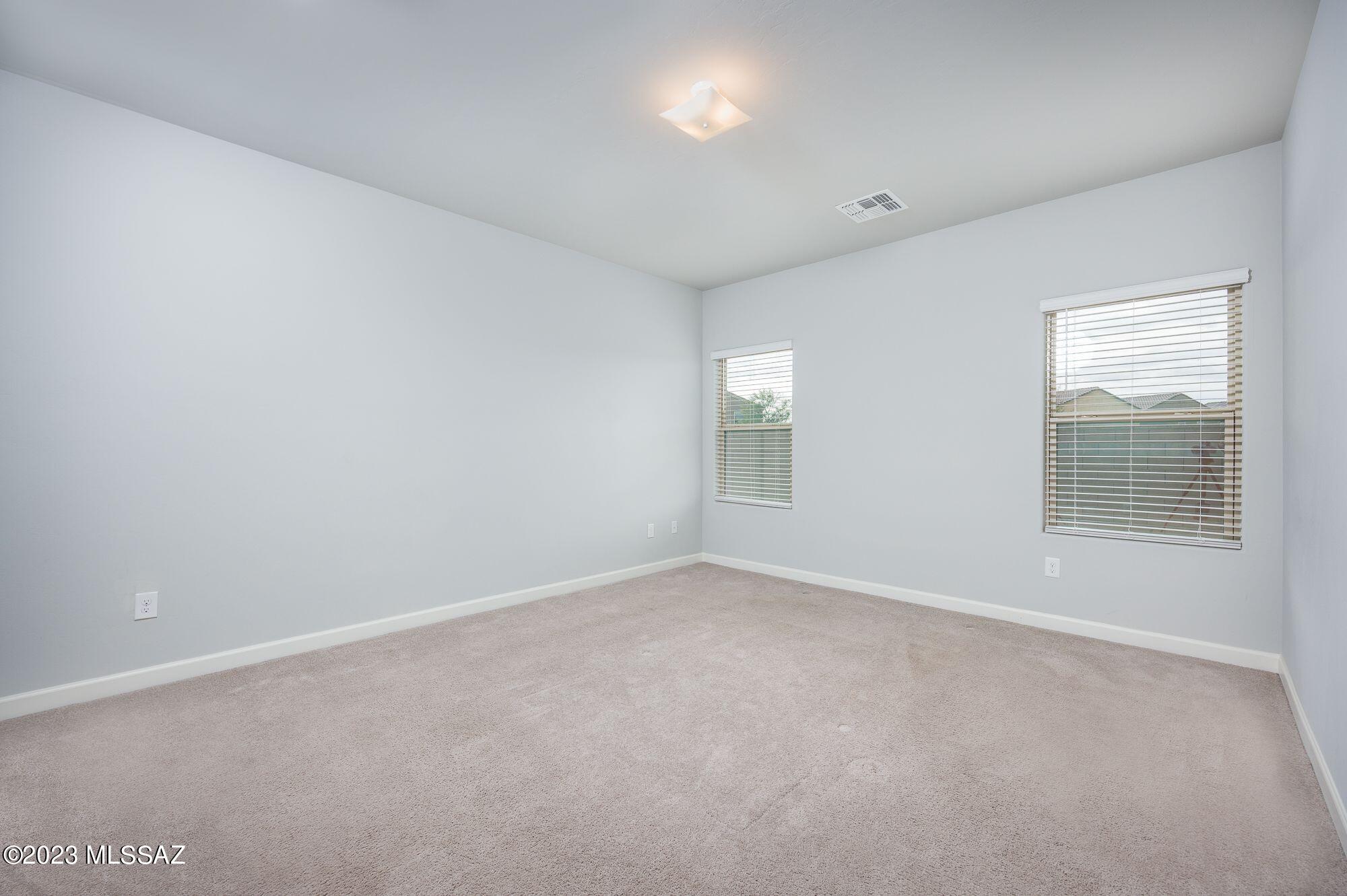 Vista Del Lago Norte SQ20140780198 - Residential Lease